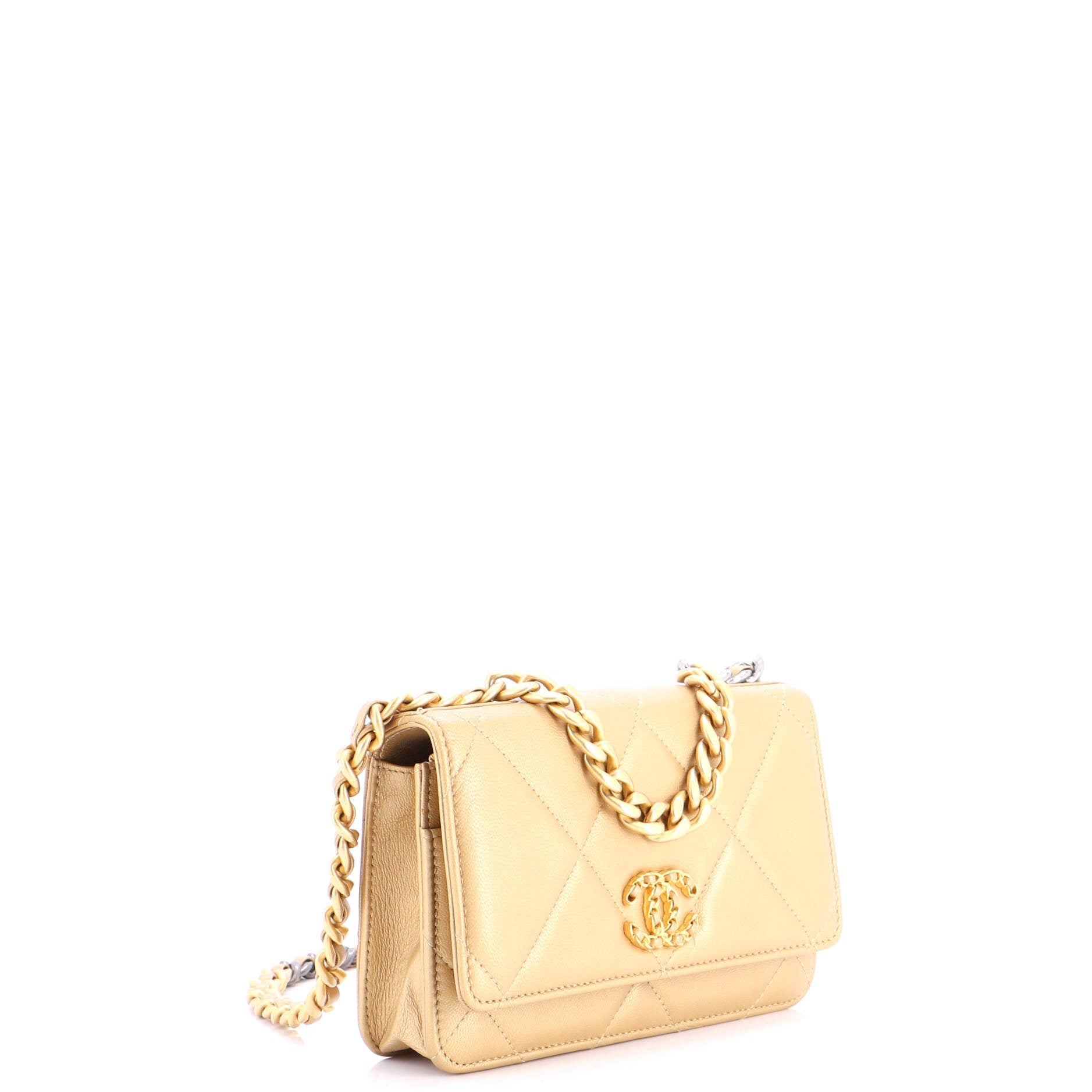 19 Wallet on Chain Quilted Lambskin