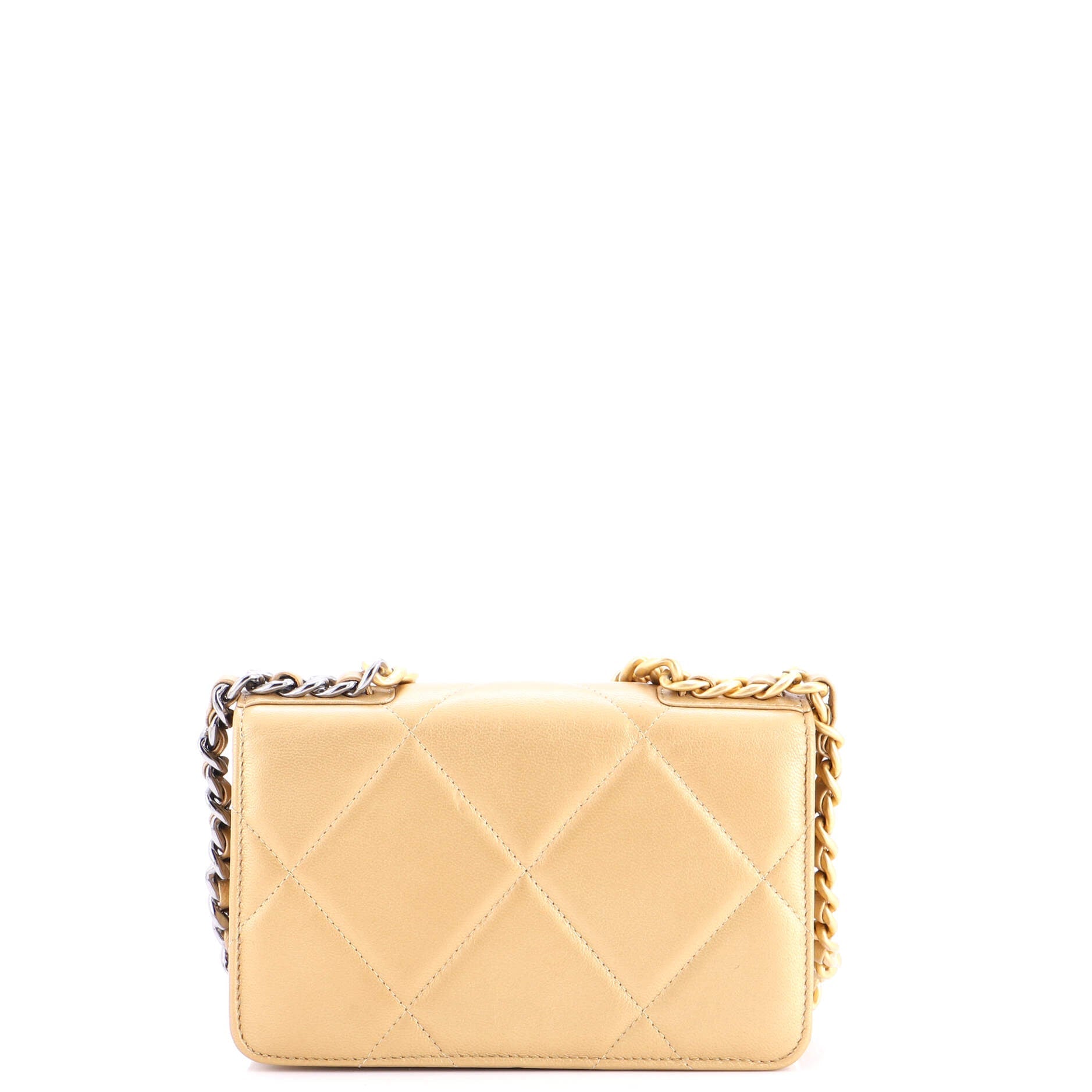 19 Wallet on Chain Quilted Lambskin