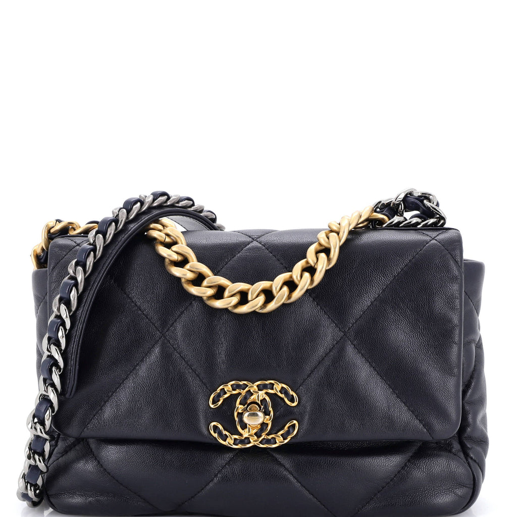 19 Flap Bag Quilted Leather Medium