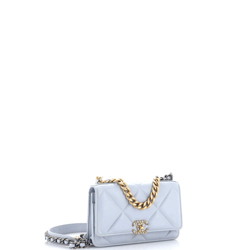 19 Wallet on Chain Quilted Lambskin