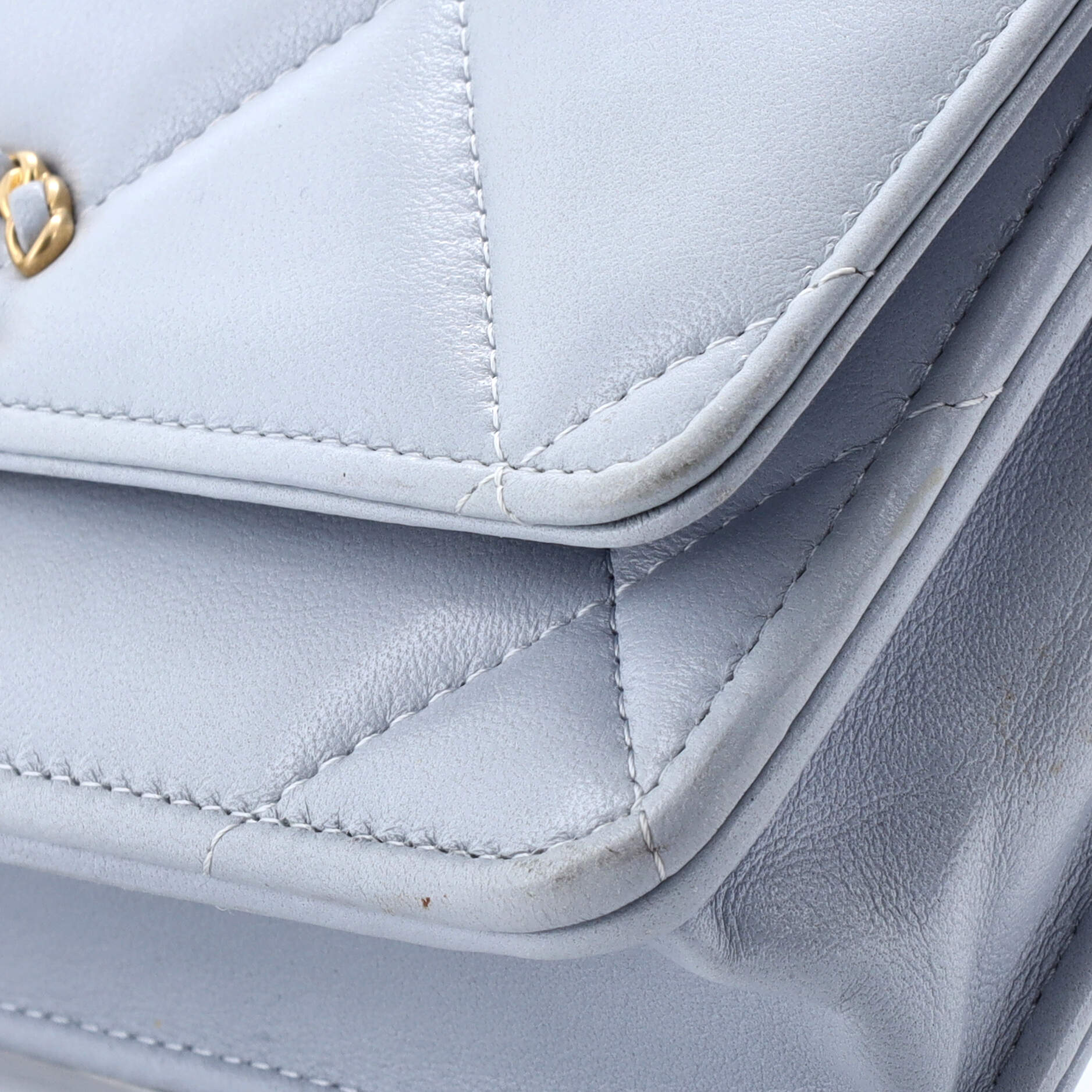 19 Wallet on Chain Quilted Lambskin