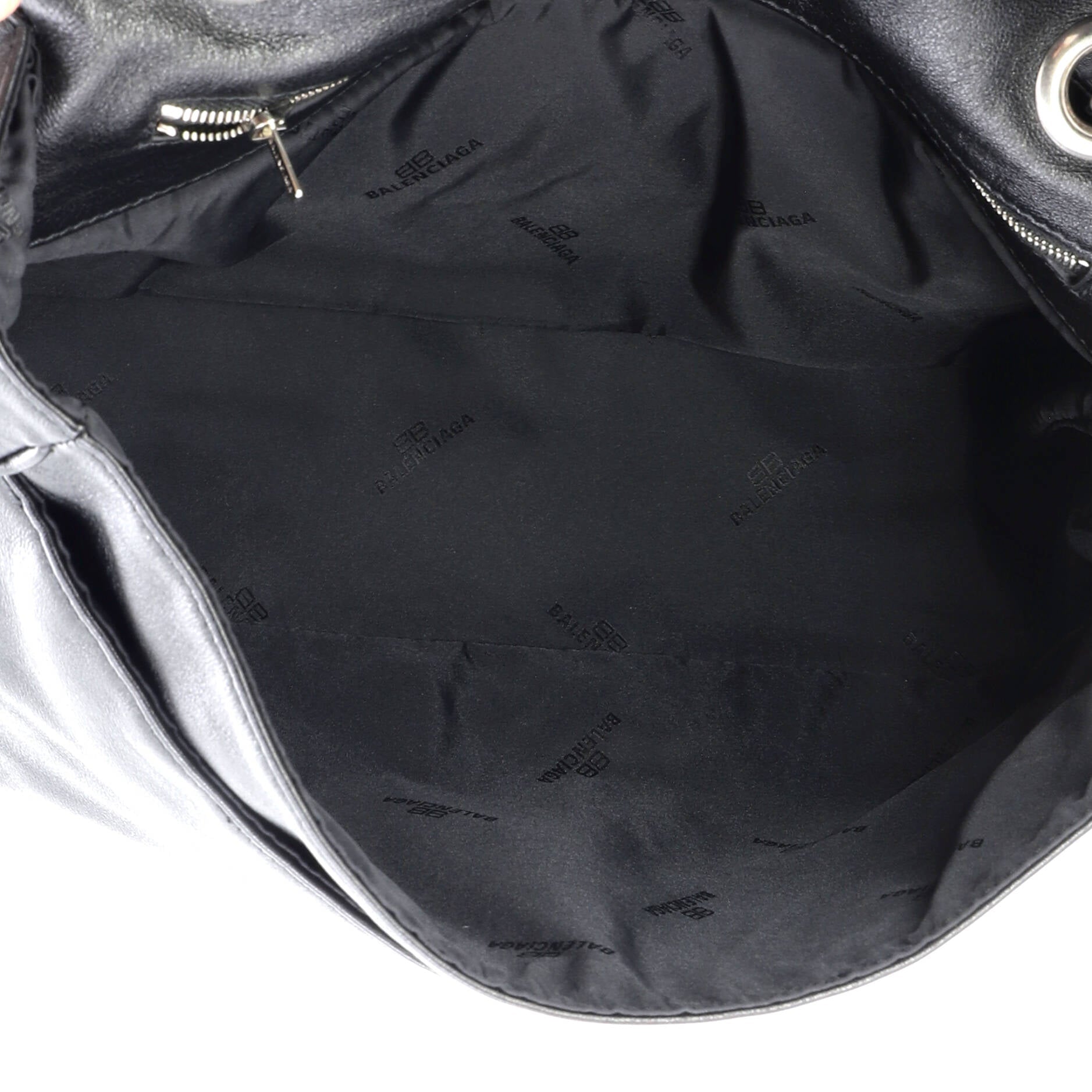 Modu Chain Flap Bag Leather Medium
