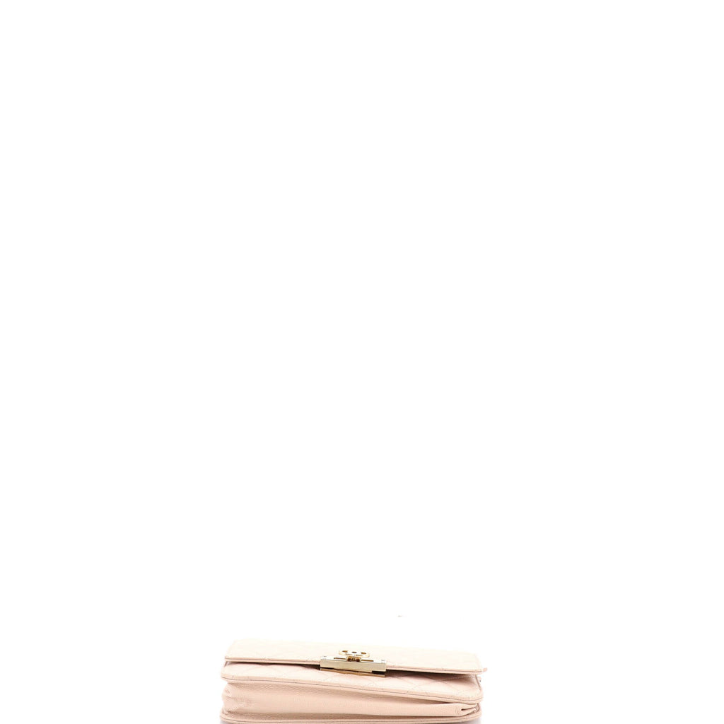 Golden Class Wallet on Chain Quilted Caviar
