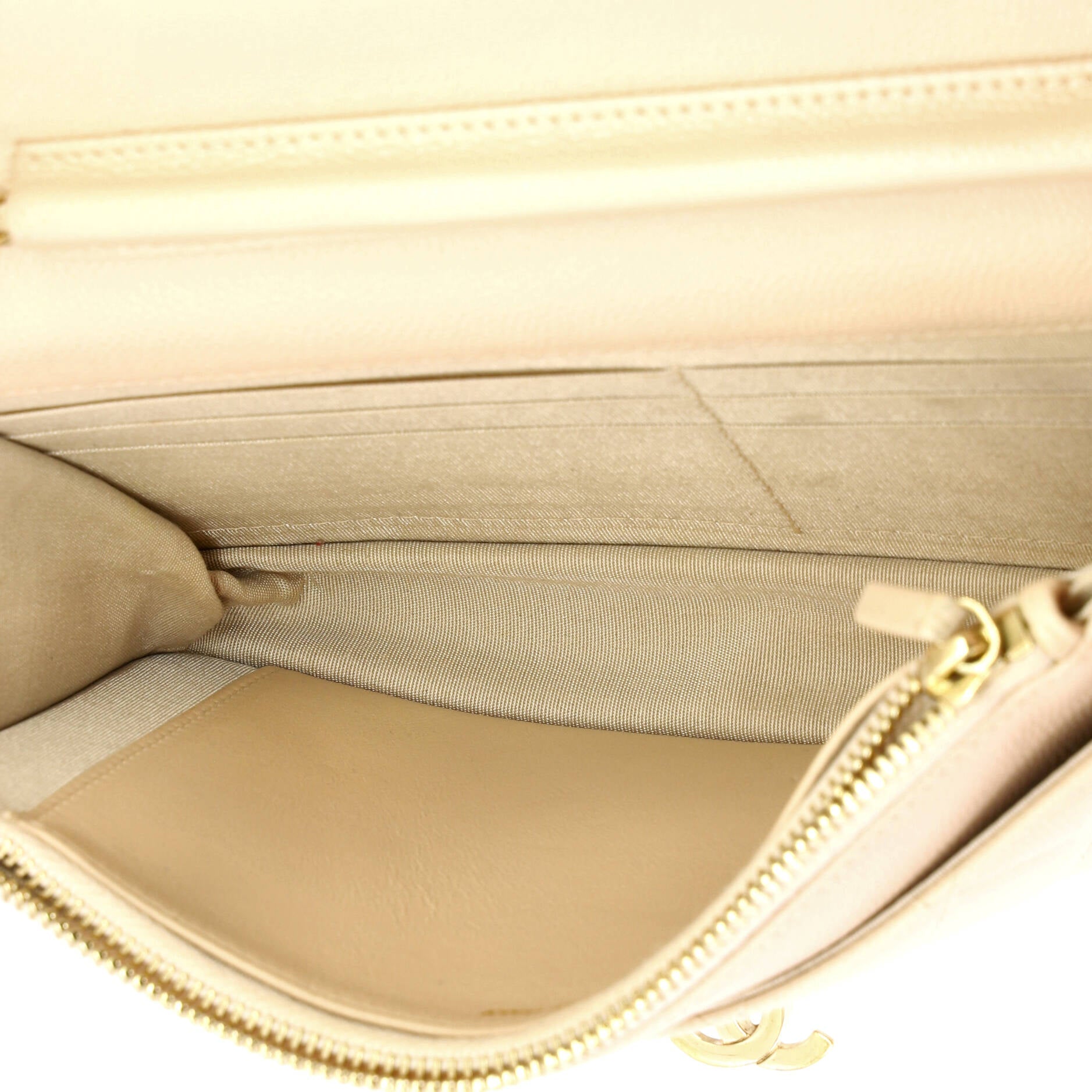 Golden Class Wallet on Chain Quilted Caviar