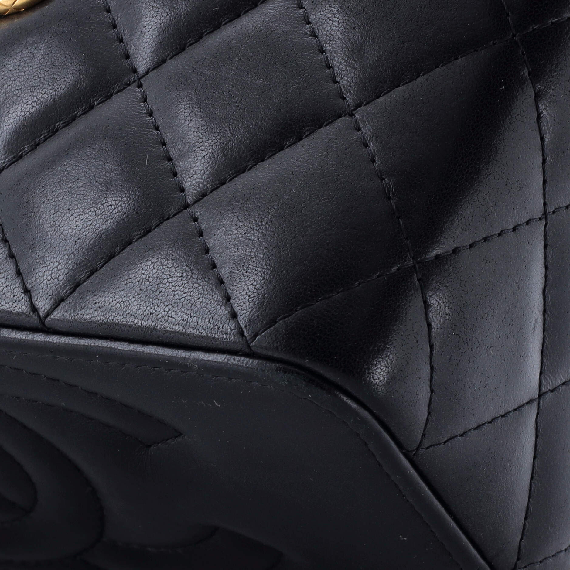 All Slide Long Vanity Case with Chain Quilted Lambskin Small