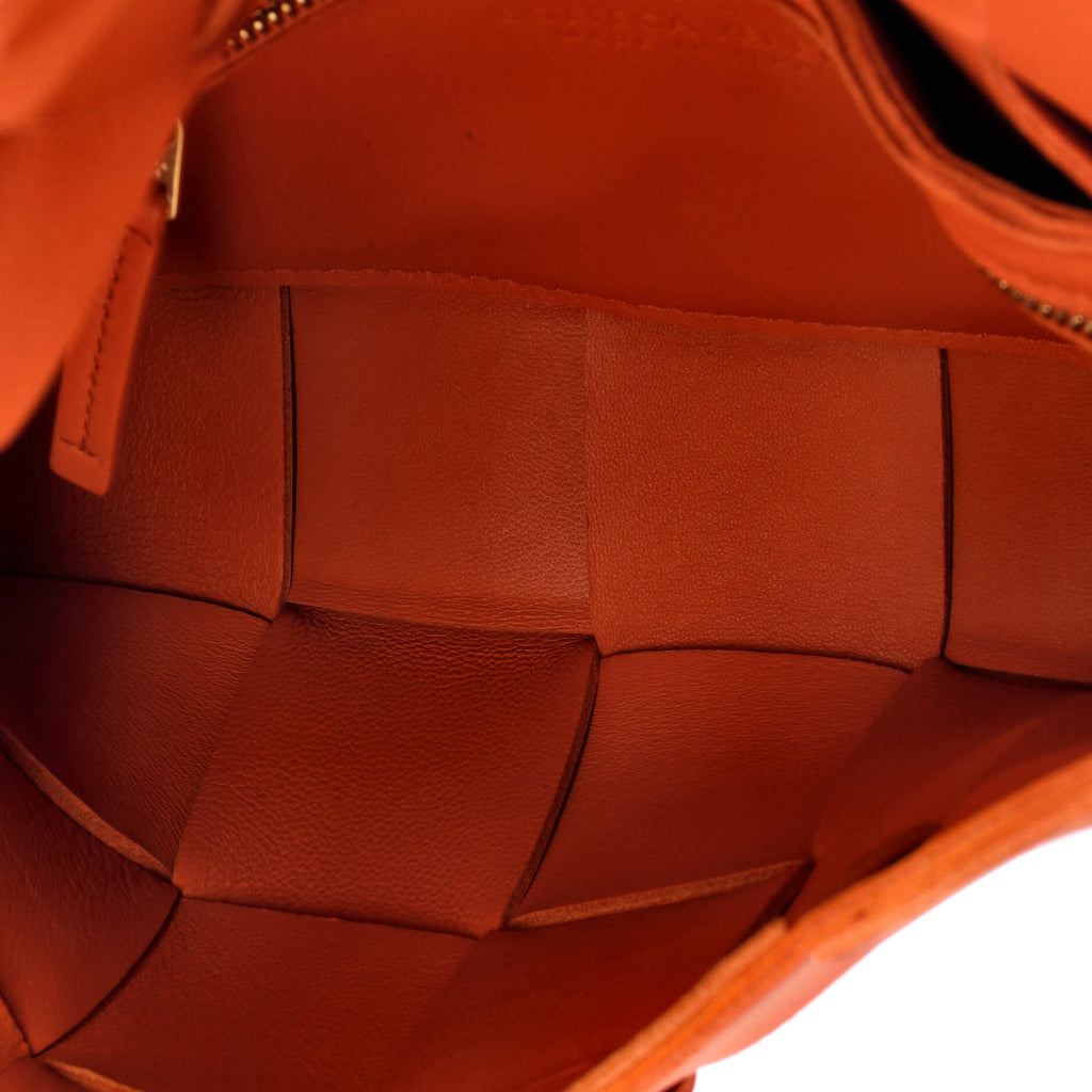 Cassette Crossbody Bag Maxi Intrecciato Leather Small
