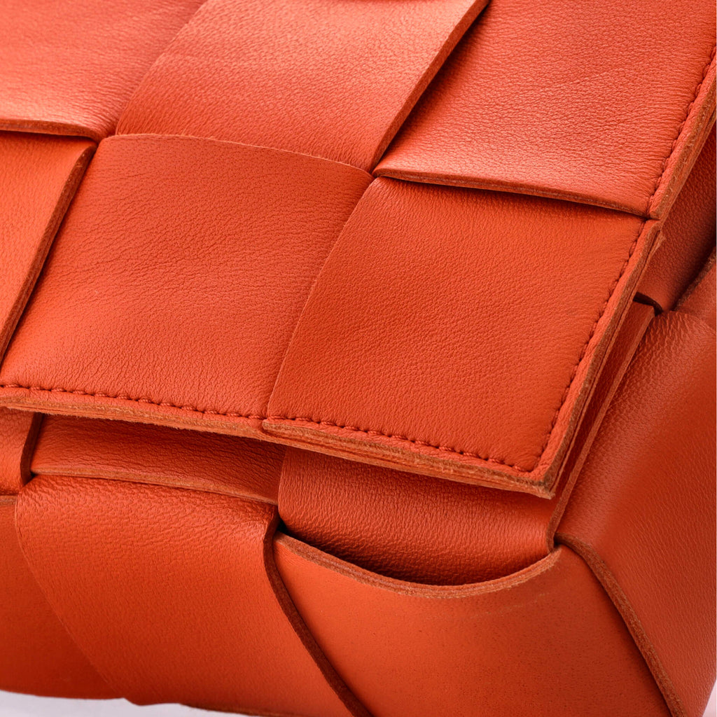 Cassette Crossbody Bag Maxi Intrecciato Leather Small