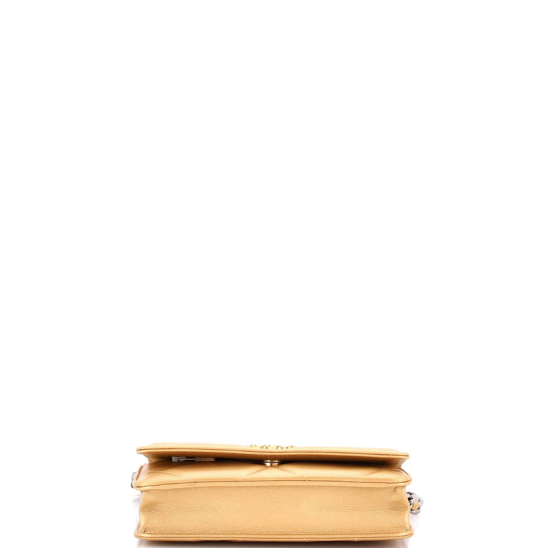 19 Wallet on Chain Quilted Lambskin
