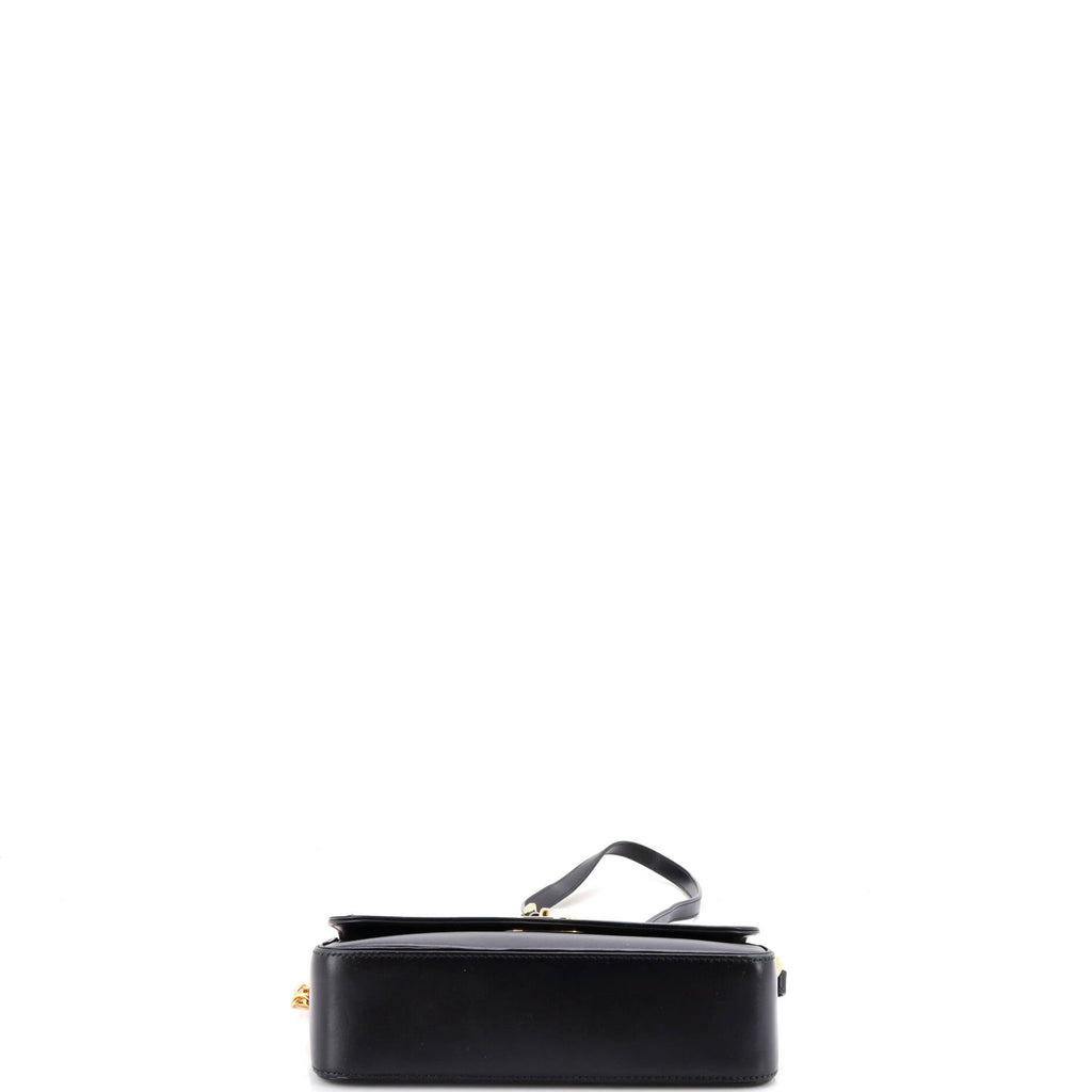 30 Montaigne Avenue Bag Leather