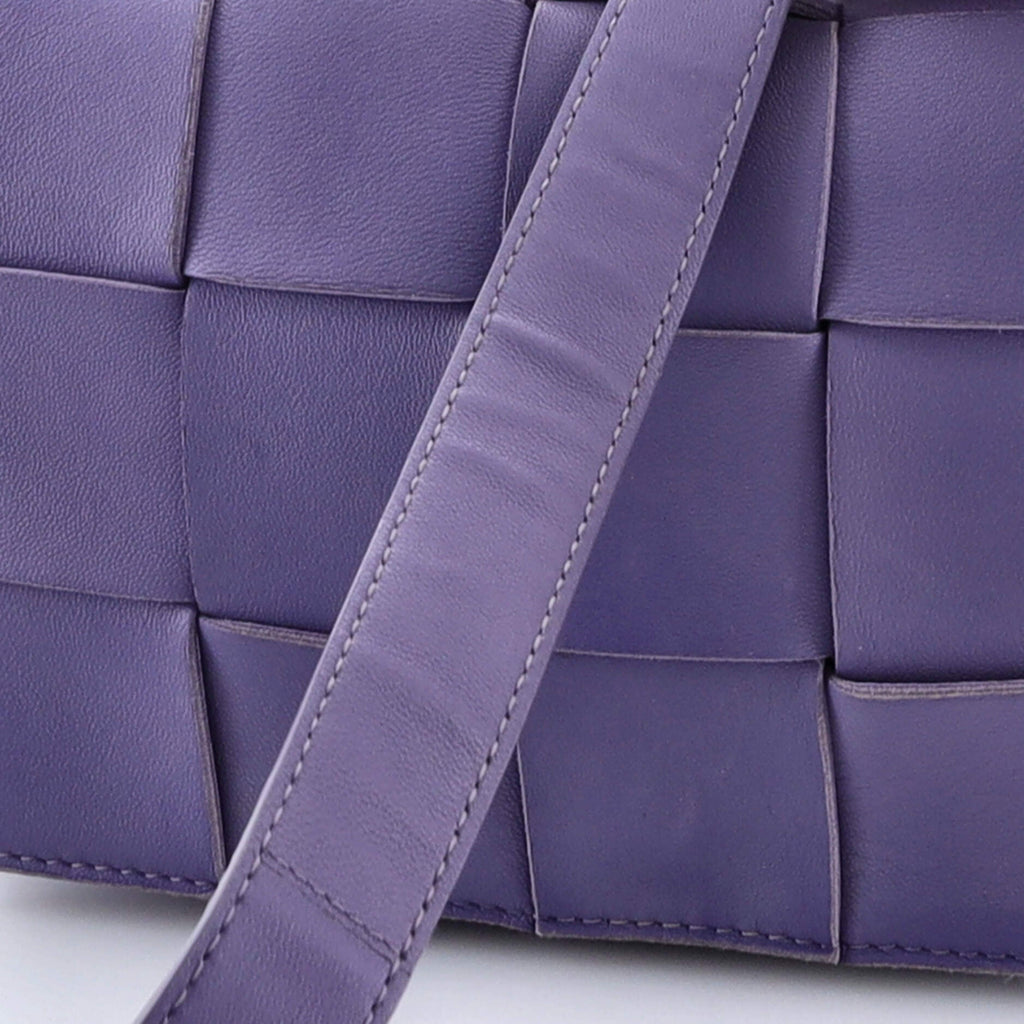 Cassette Crossbody Bag Maxi Intrecciato Leather Small