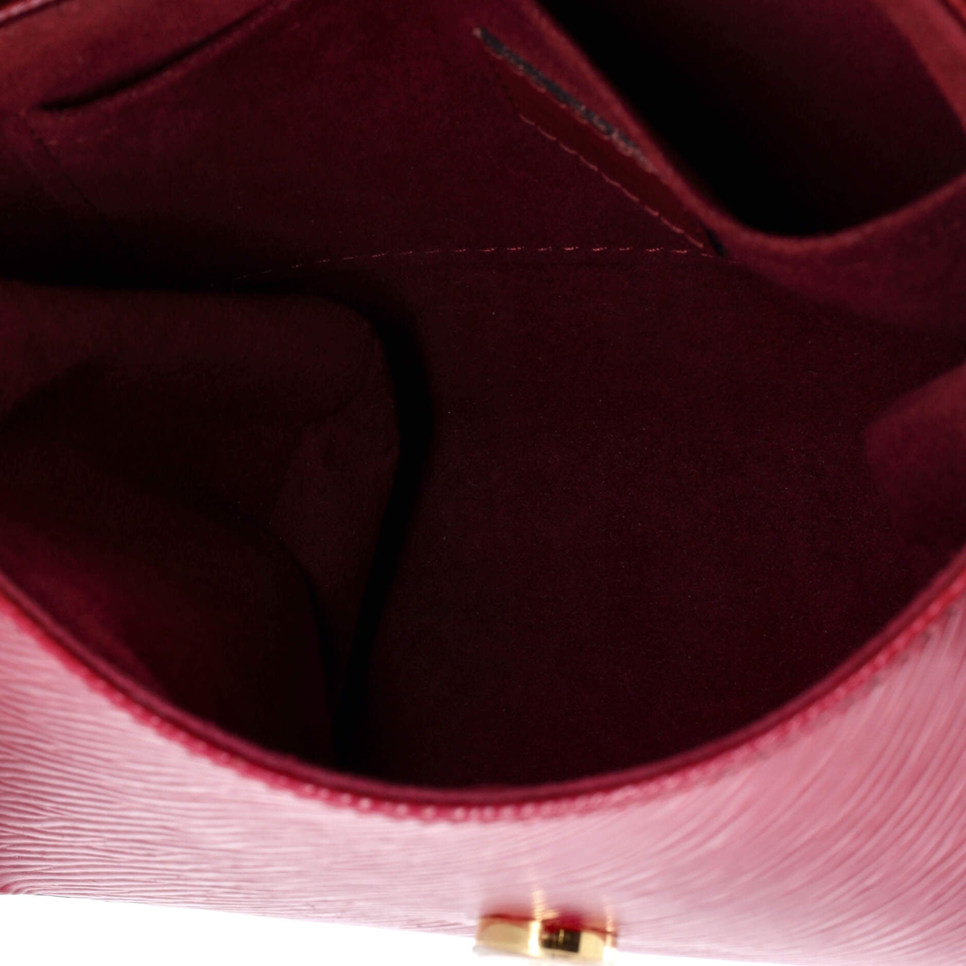 Locky Handbag Epi Leather BB
