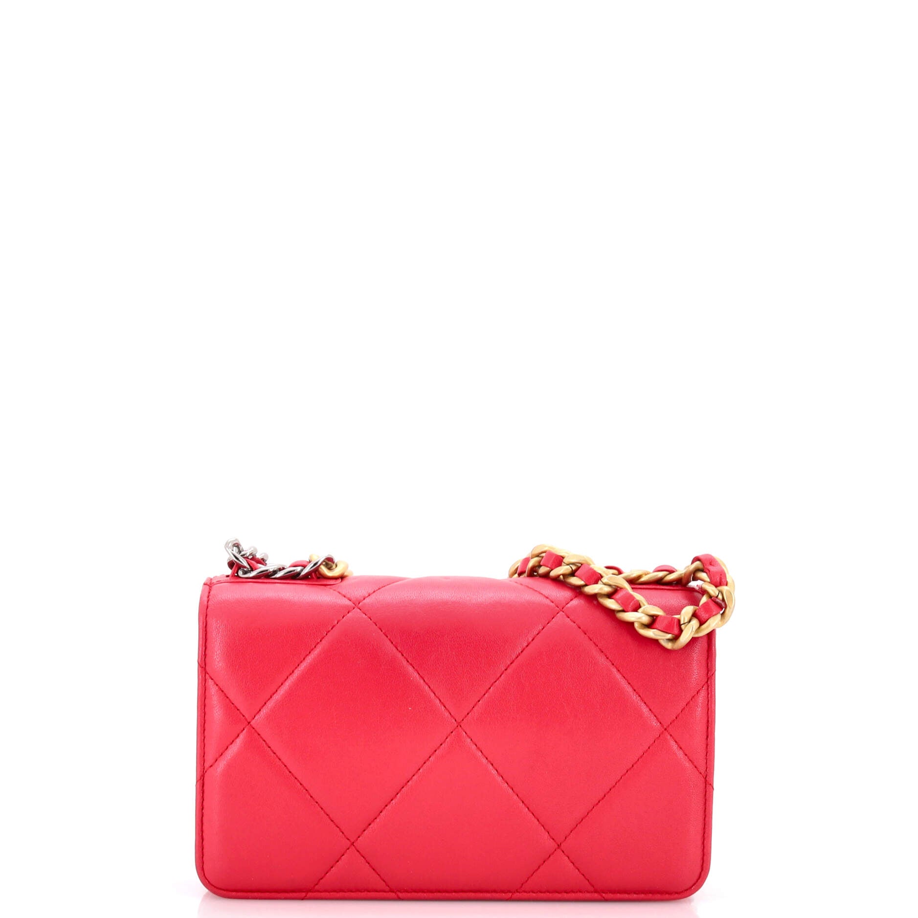 19 Wallet on Chain Quilted Lambskin