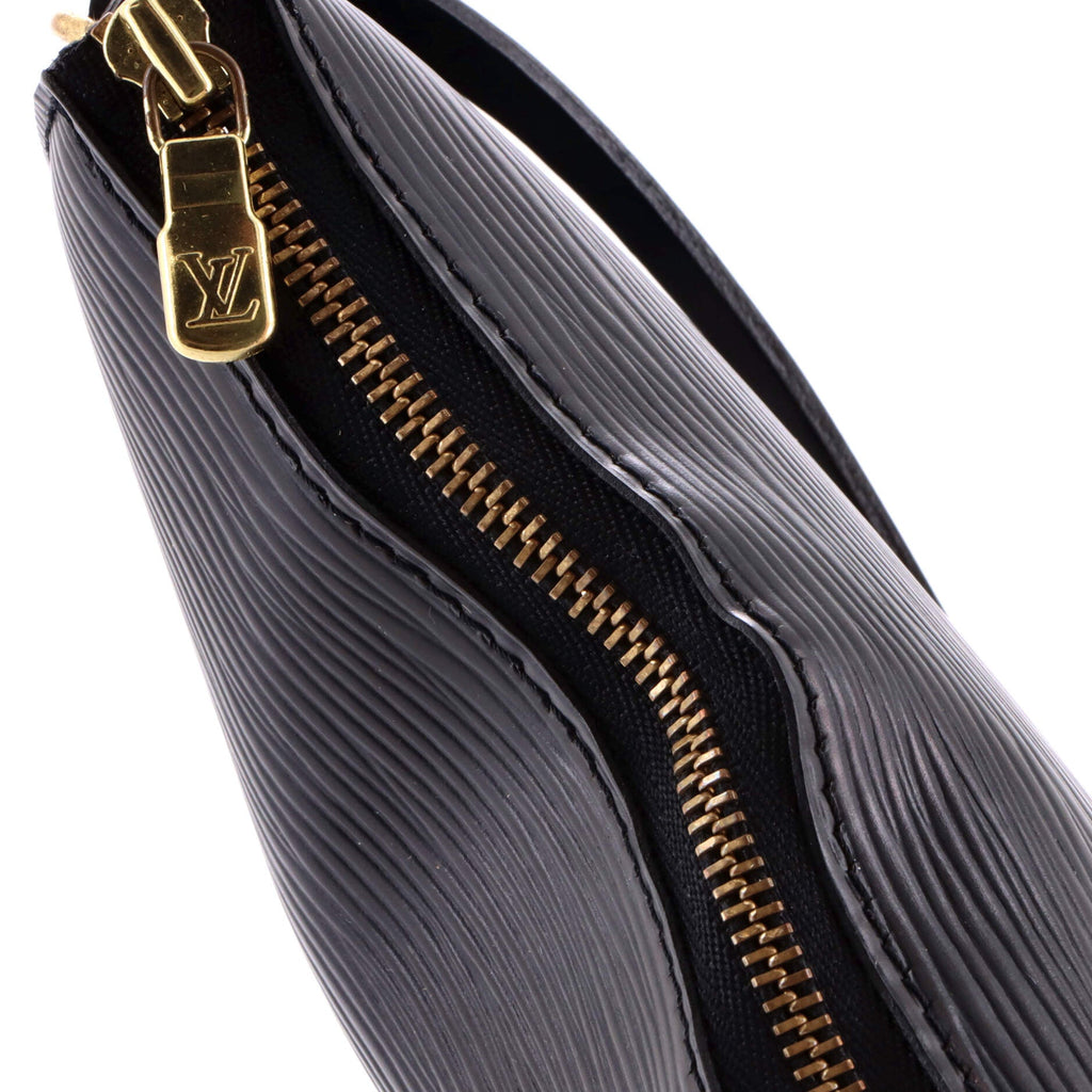 Pochette Accessoires Epi Leather