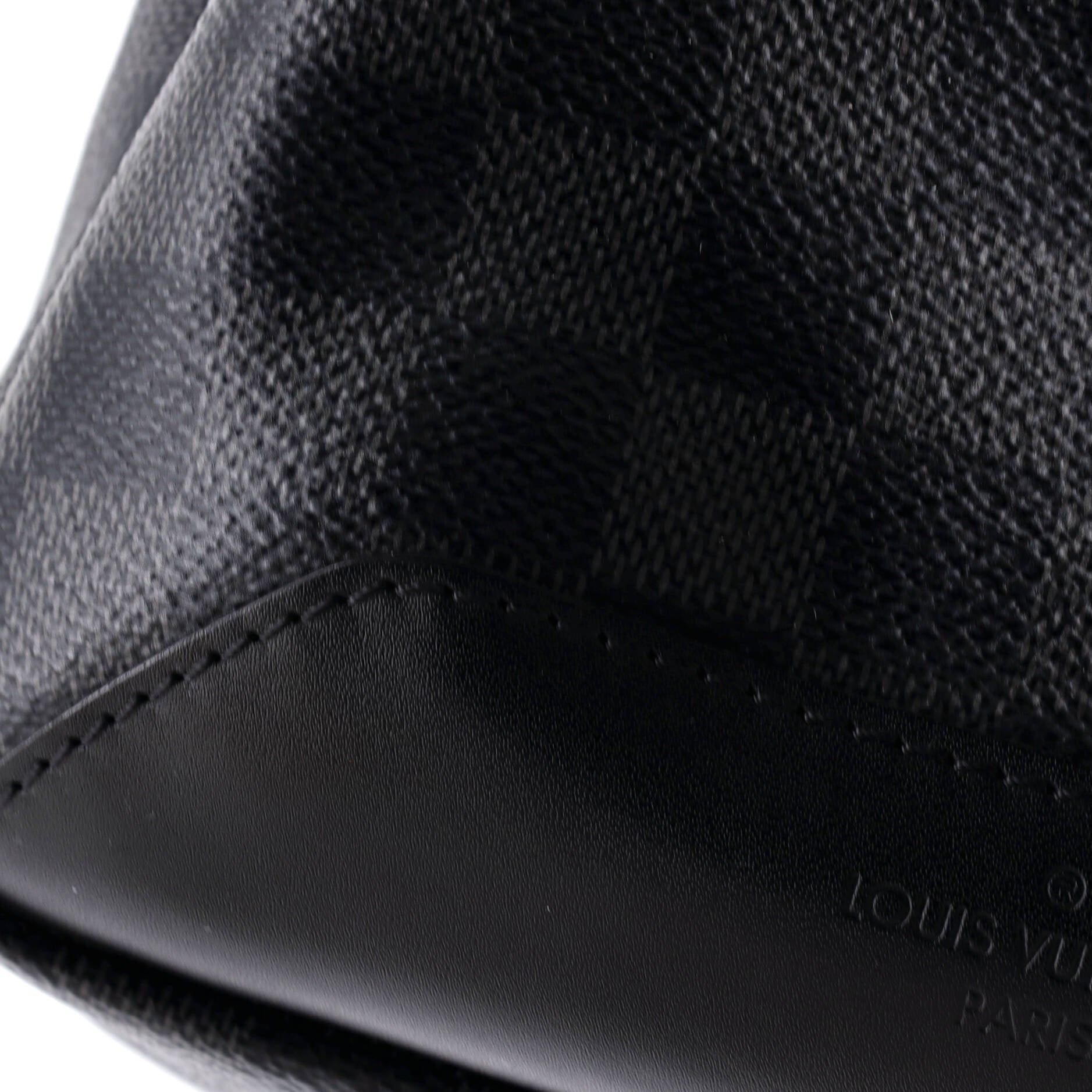 Avenue Sling Bag Damier Graphite