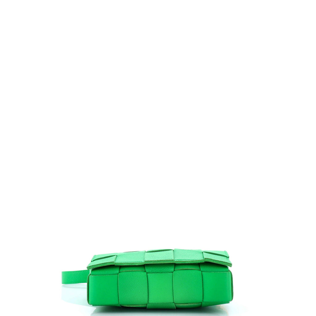 Cassette Crossbody Bag Maxi Intrecciato Grained Leather