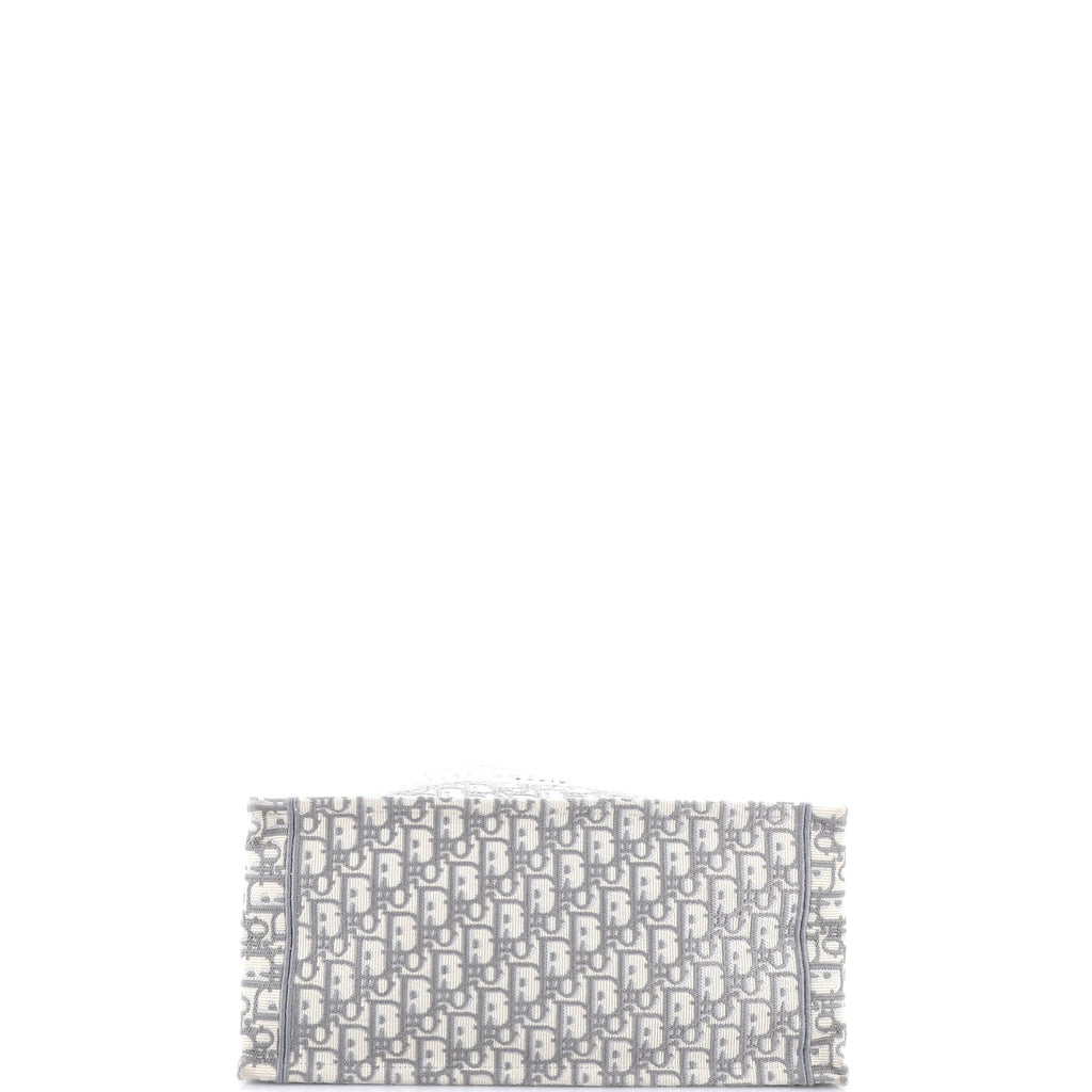 Book Tote Oblique Canvas Medium