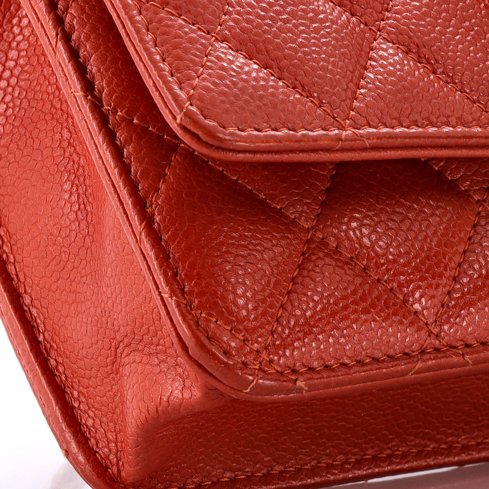 Wallet on Chain Quilted Caviar