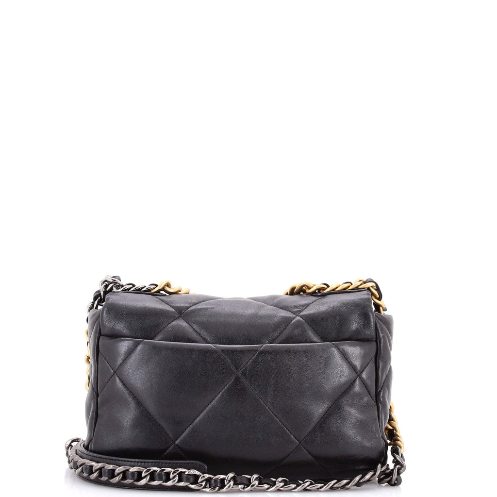 19 Flap Bag Quilted Leather Medium