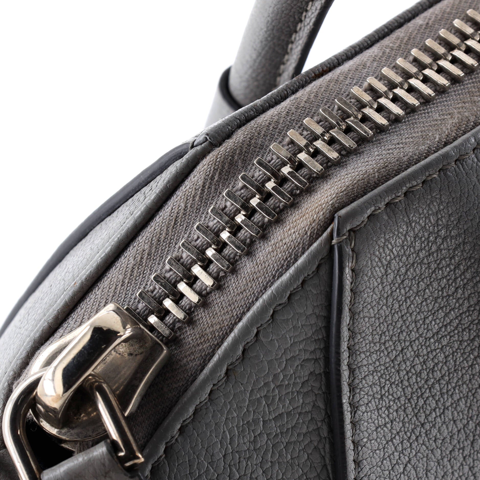 Antigona Bag Leather Mini