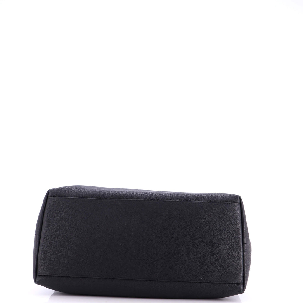 Mount Tote Leather
