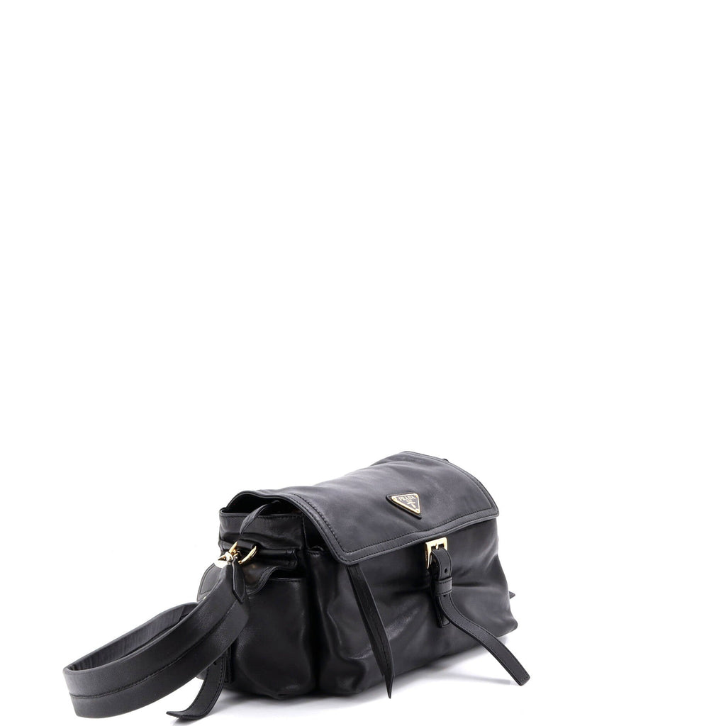 Explore Shoulder Bag Nappa Leather Medium