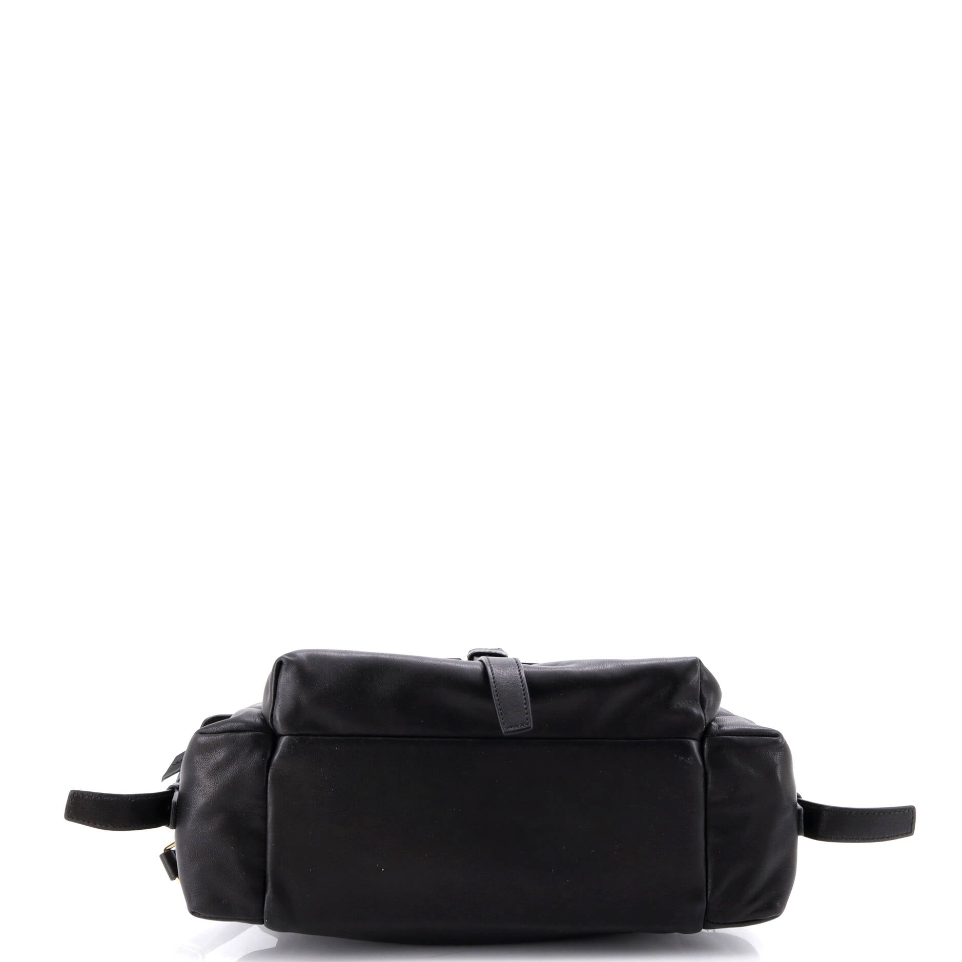 Explore Shoulder Bag Nappa Leather Medium