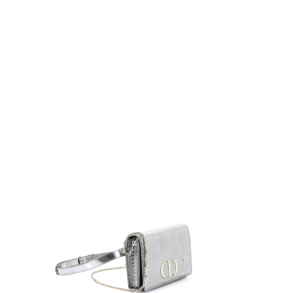 30 Montaigne 2-in-1 Pouch Micro Cannage Metallic Calfskin