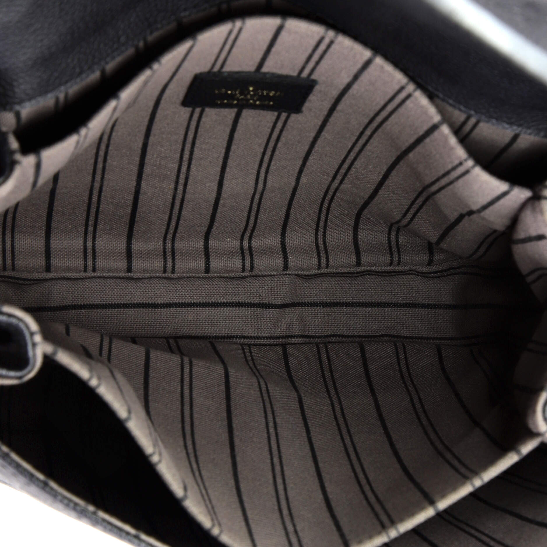Pochette Metis Monogram Empreinte Leather