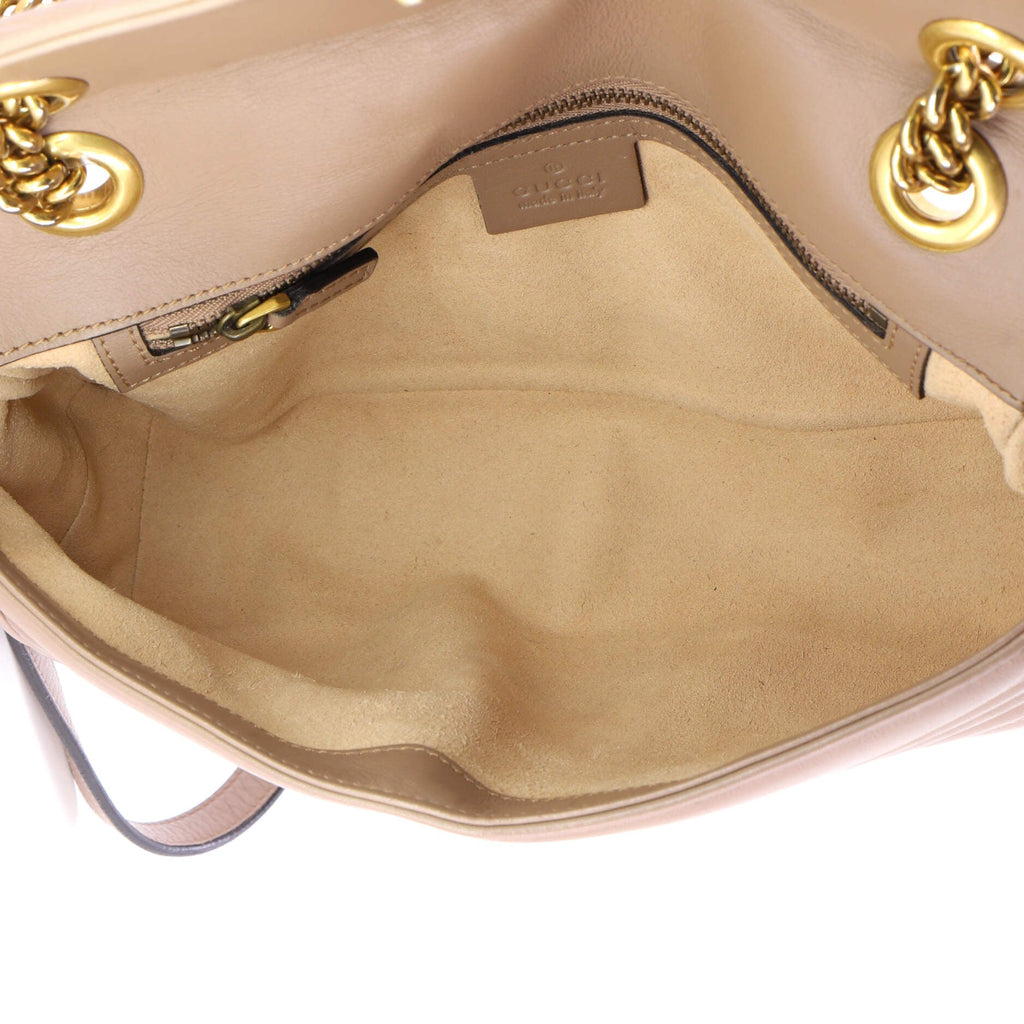 GG Marmont Flap Bag Matelasse Leather Medium