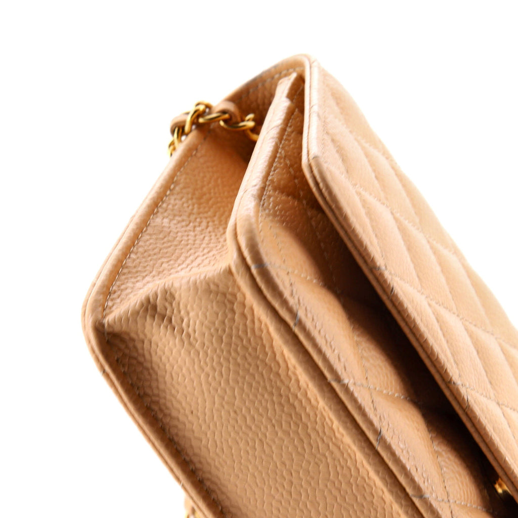 Wallet on Chain Quilted Caviar