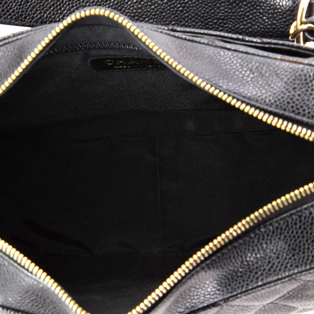 Timeless CC Chain Shoulder Bag Quilted Caviar Medium