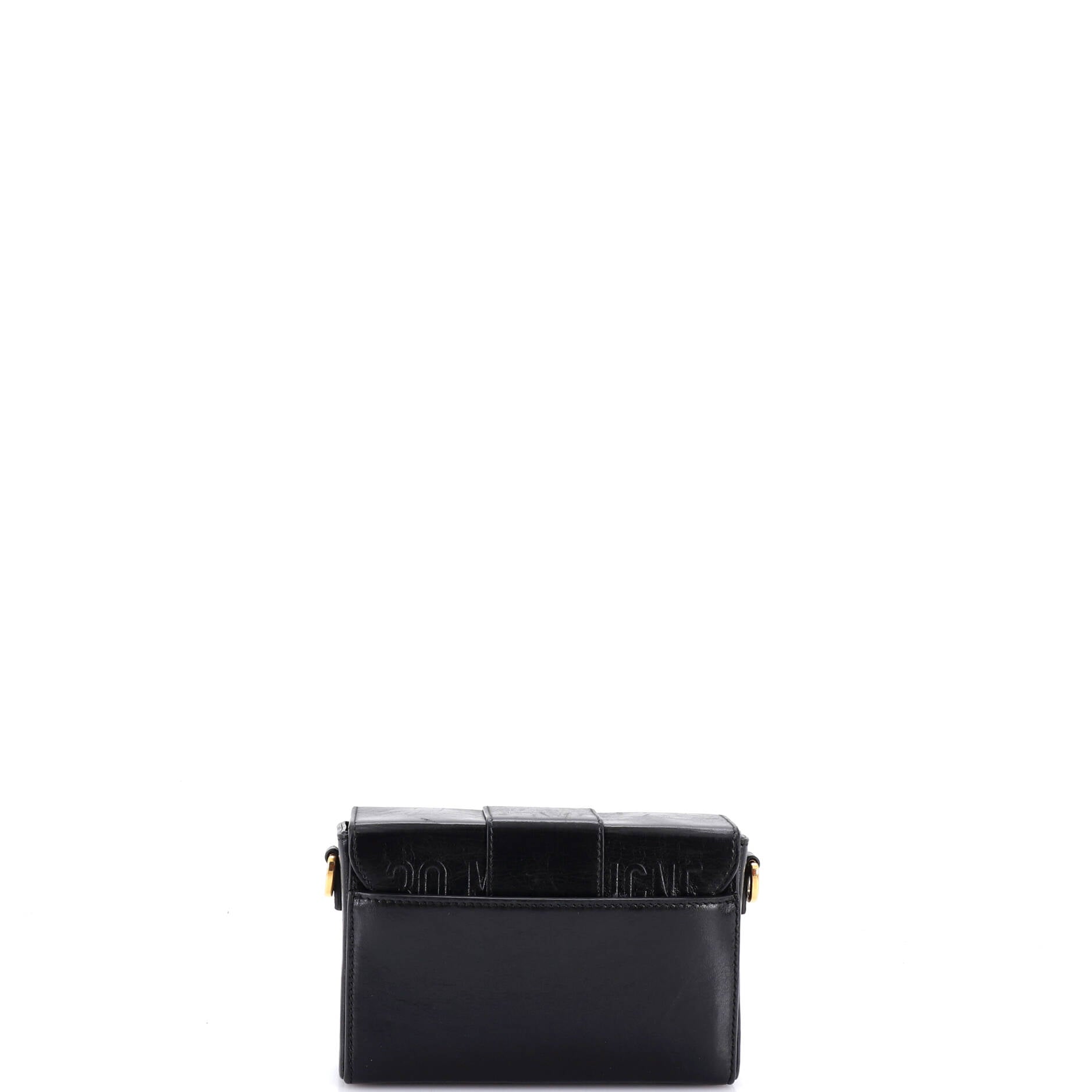 30 Montaigne Box Bag Leather