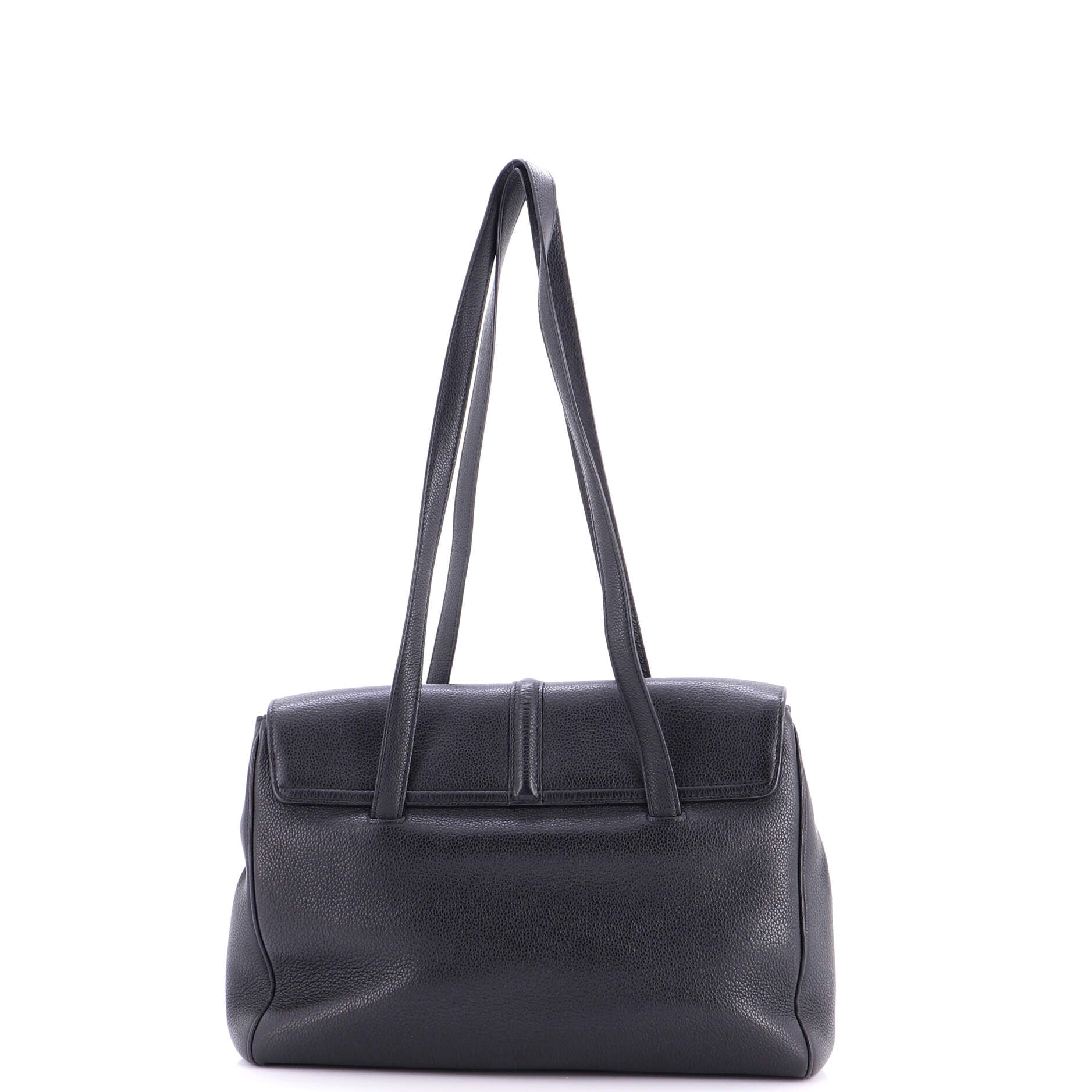 Soft 16 Bag Grained Calfskin Medium