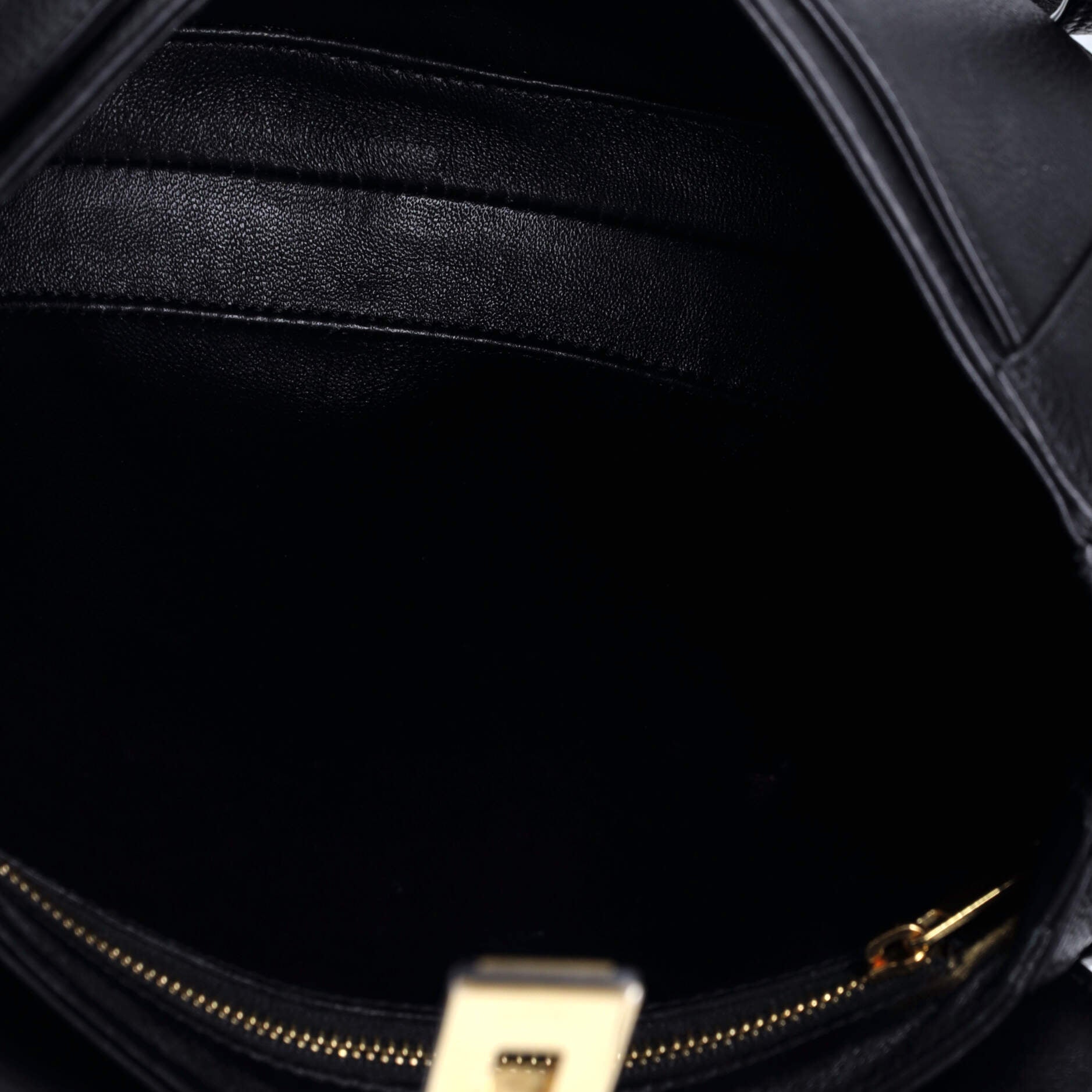 Besace 16 Bag Smooth Calfskin Medium