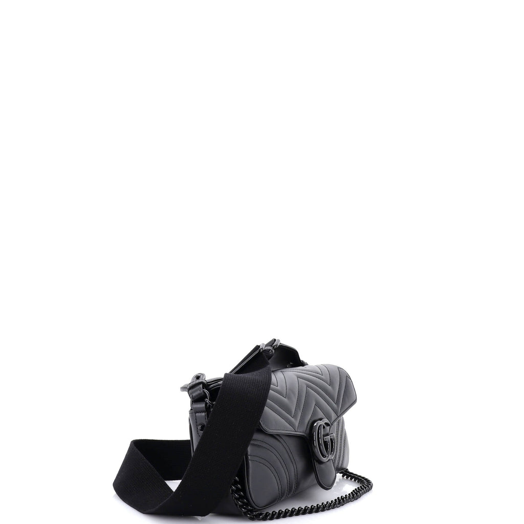 GG Marmont Monochrome Flap Bag Matelasse Leather Medium