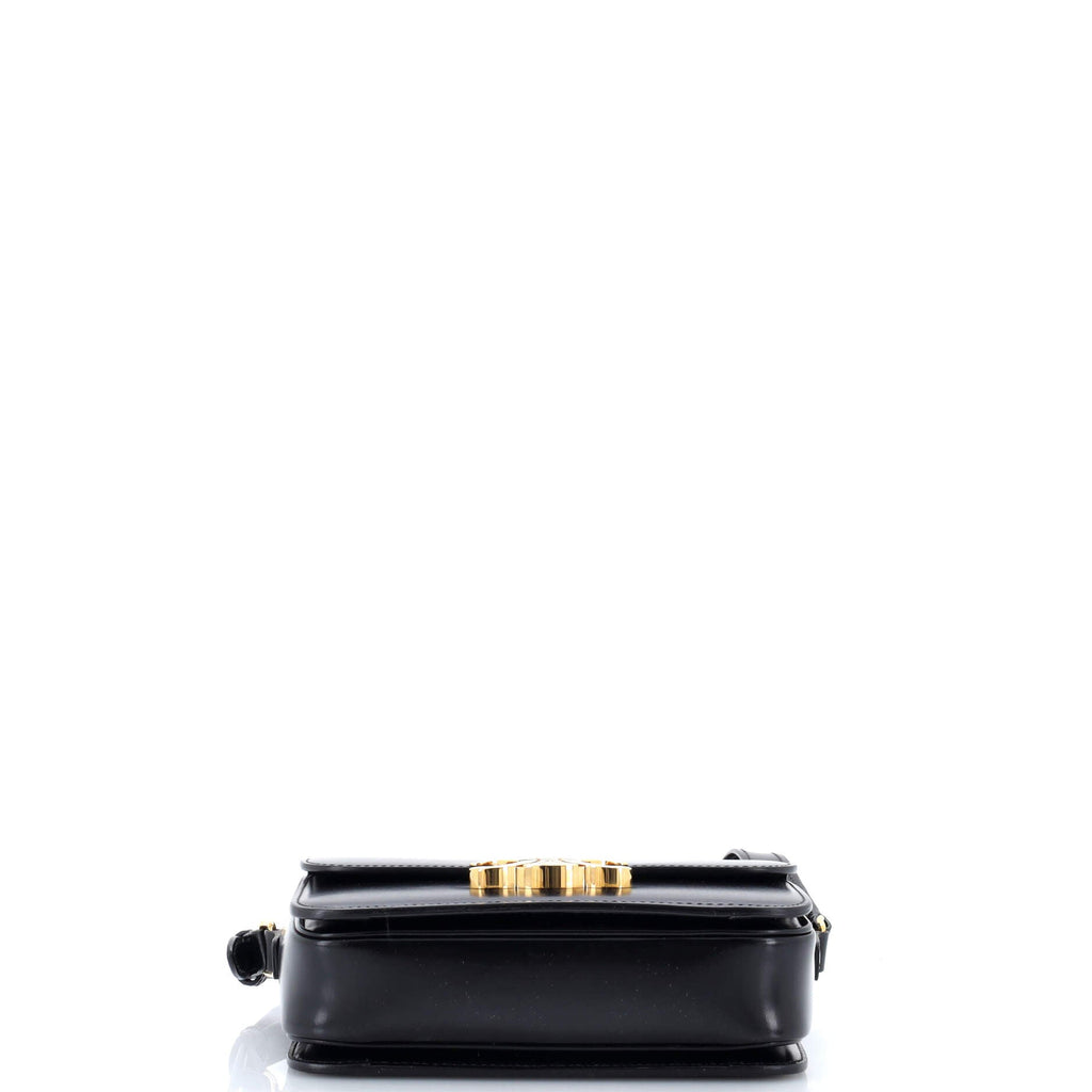 Triomphe Shoulder Bag Smooth Calfskin Teen
