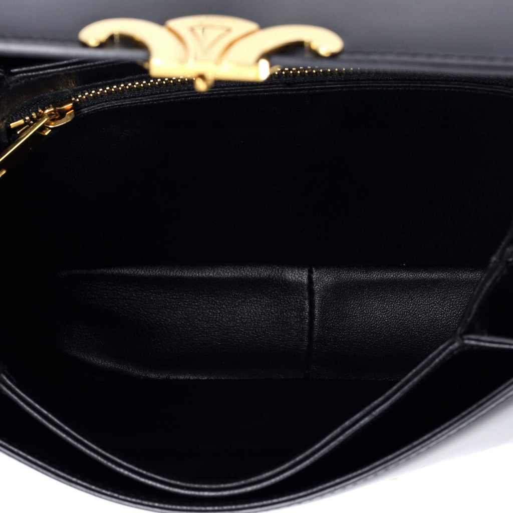 Triomphe Shoulder Bag Smooth Calfskin Teen