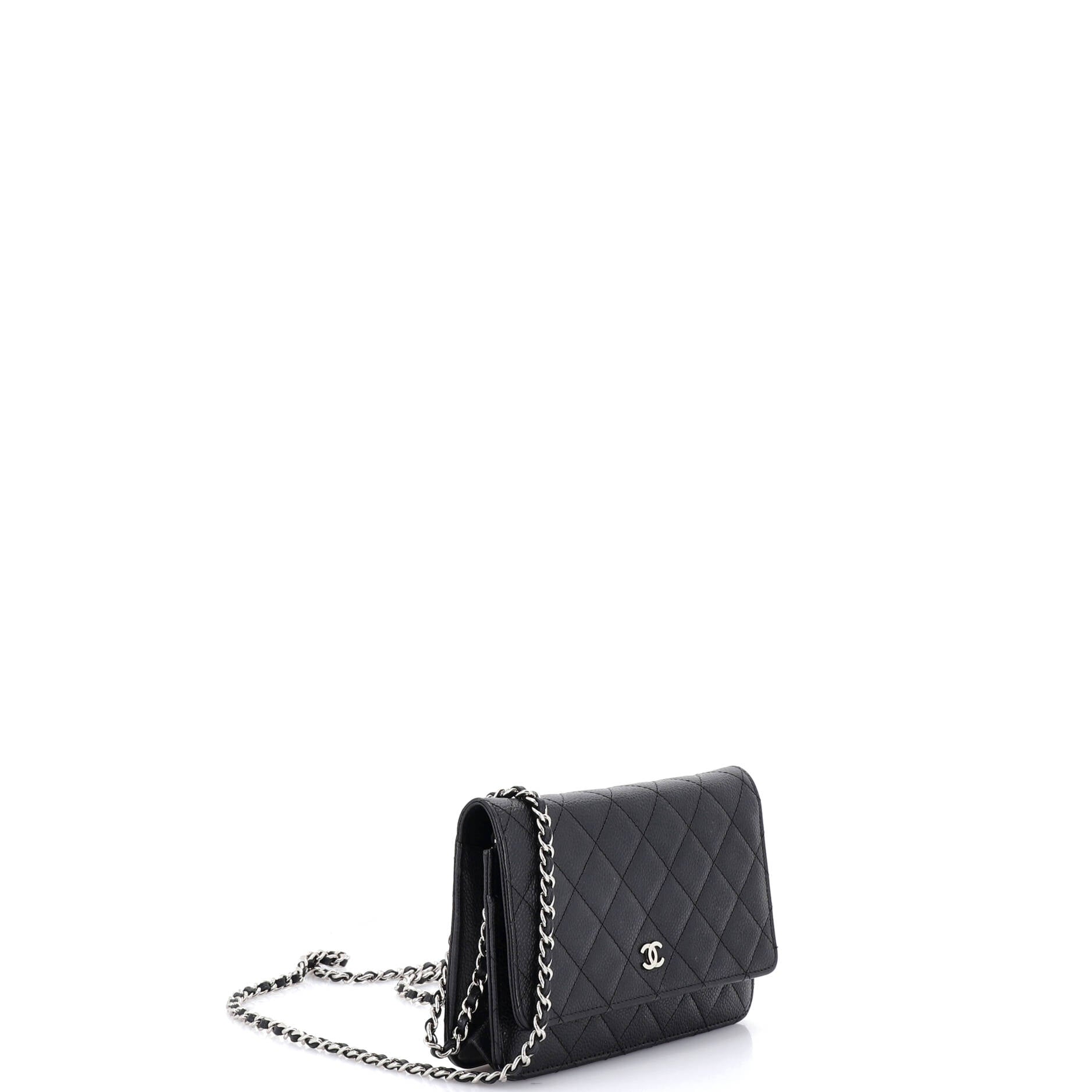 Wallet on Chain Quilted Caviar