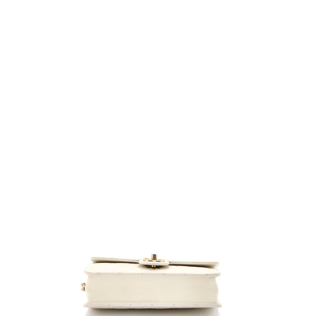 Chic Pearls Flap Bag Quilted Lambskin Small