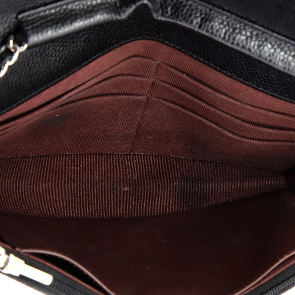 Wallet on Chain Quilted Caviar