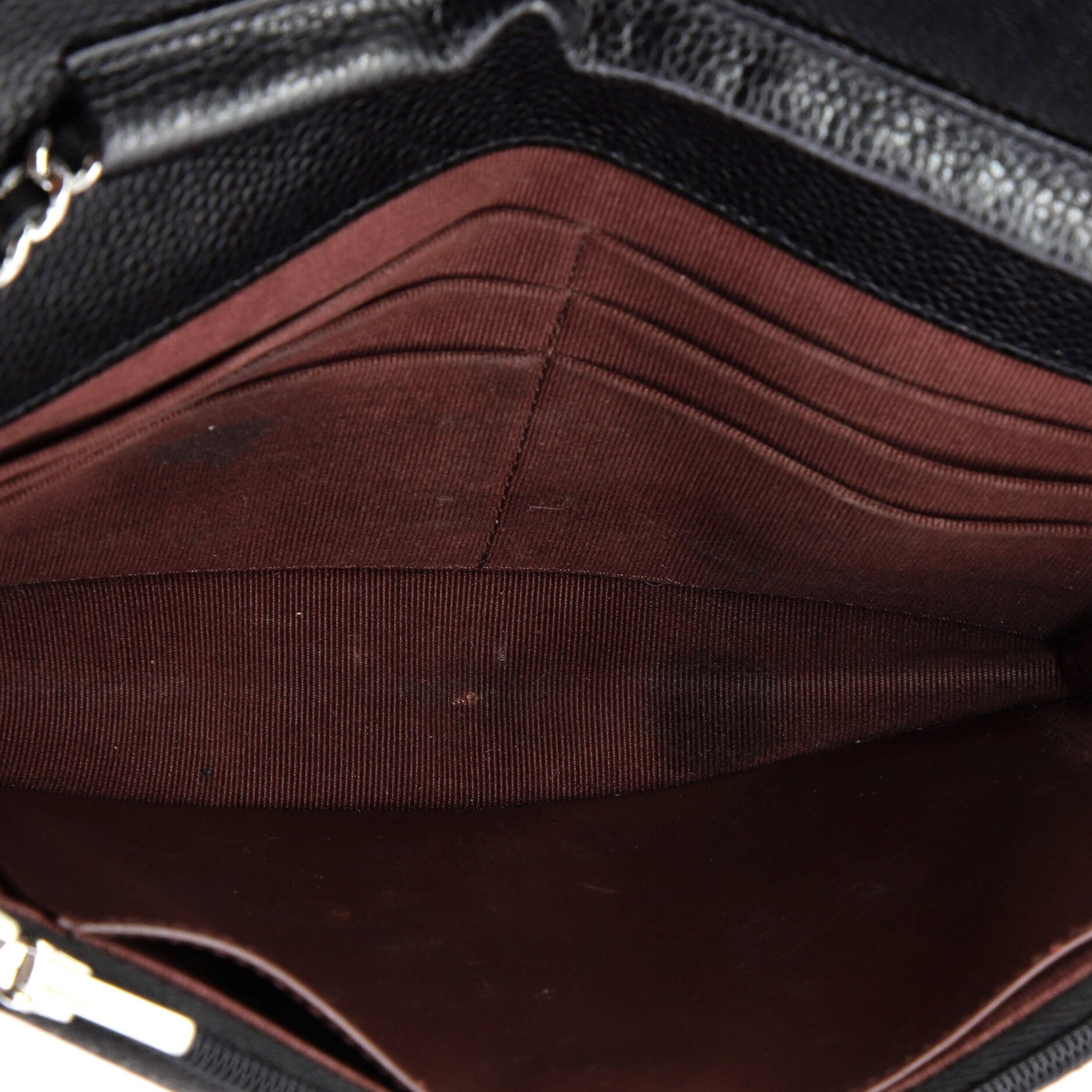 Wallet on Chain Quilted Caviar