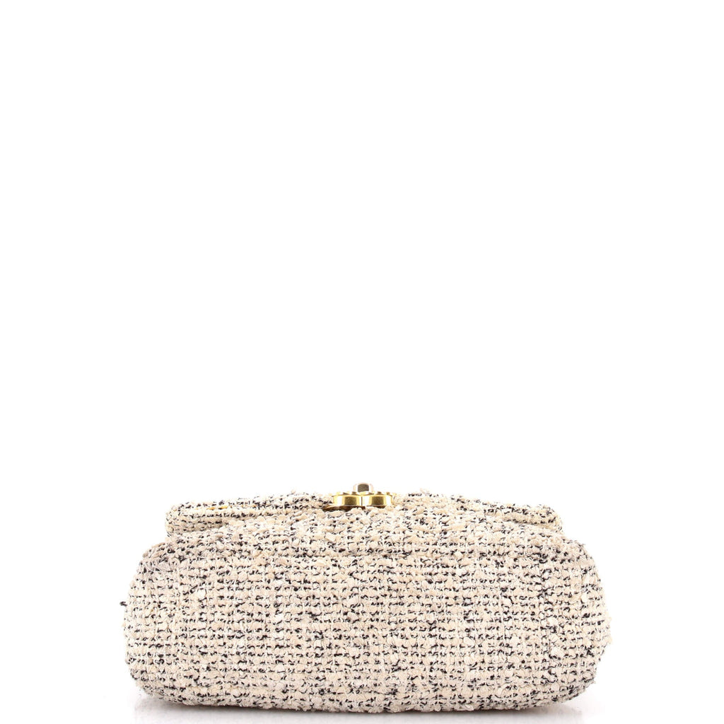 19 Flap Bag Quilted Tweed Medium