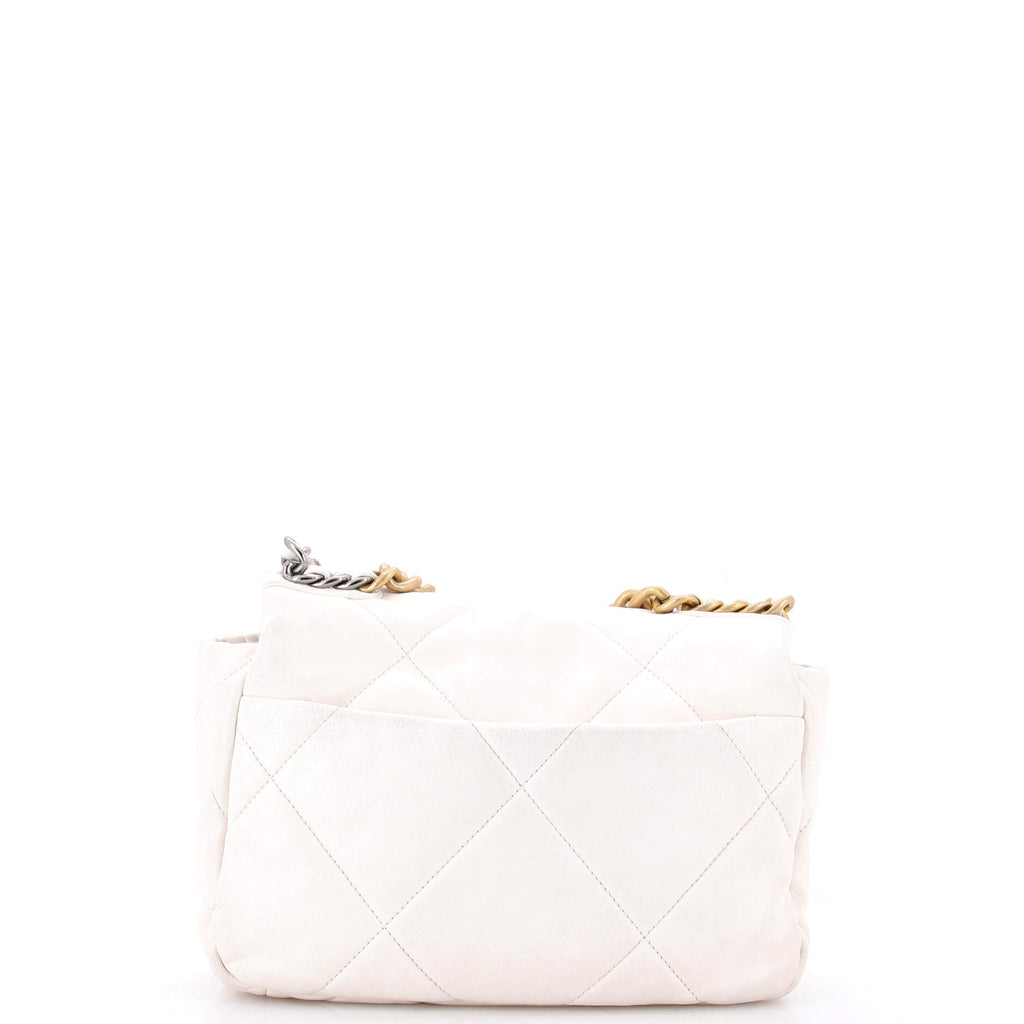 19 Flap Bag Quilted Leather Medium