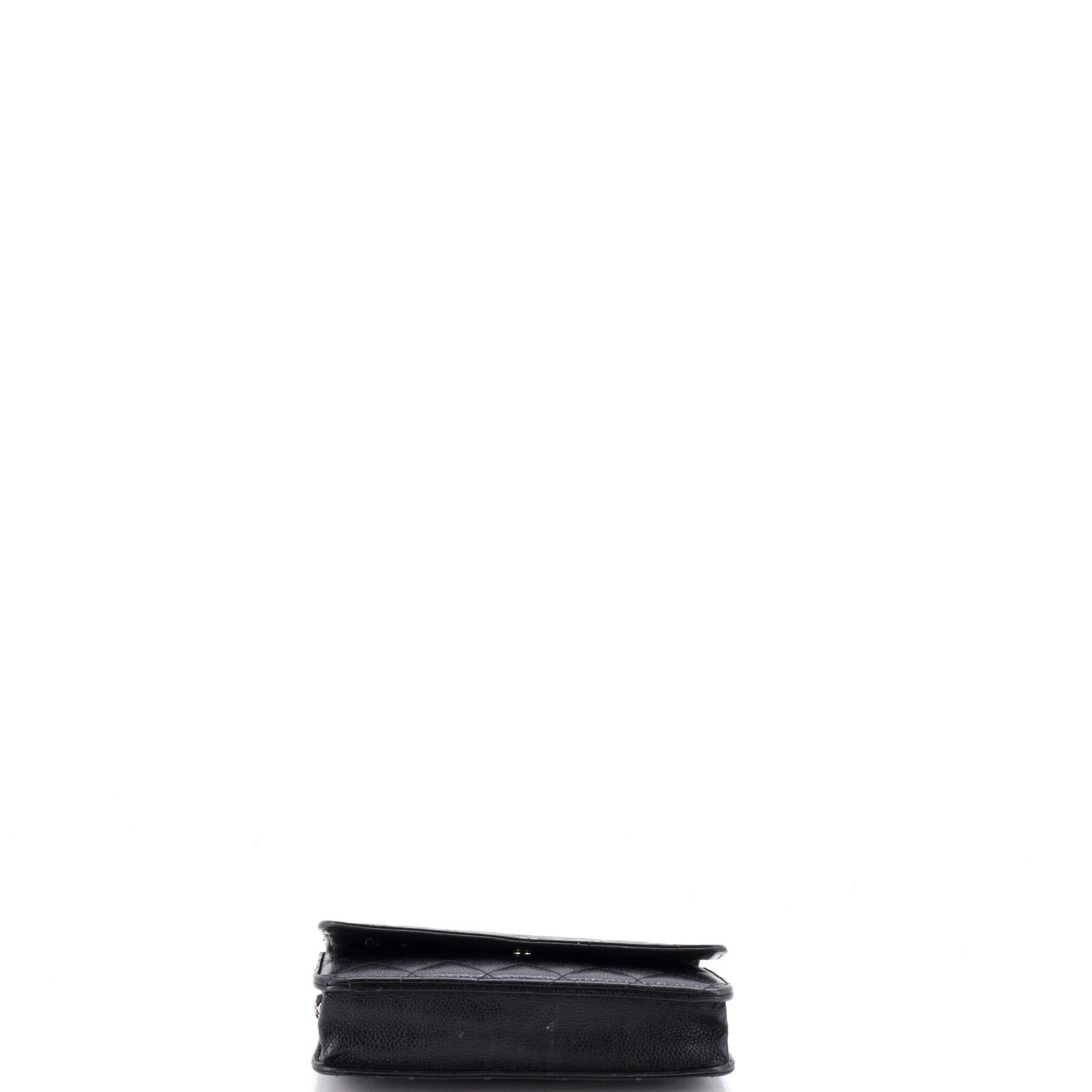 Wallet on Chain Quilted Caviar