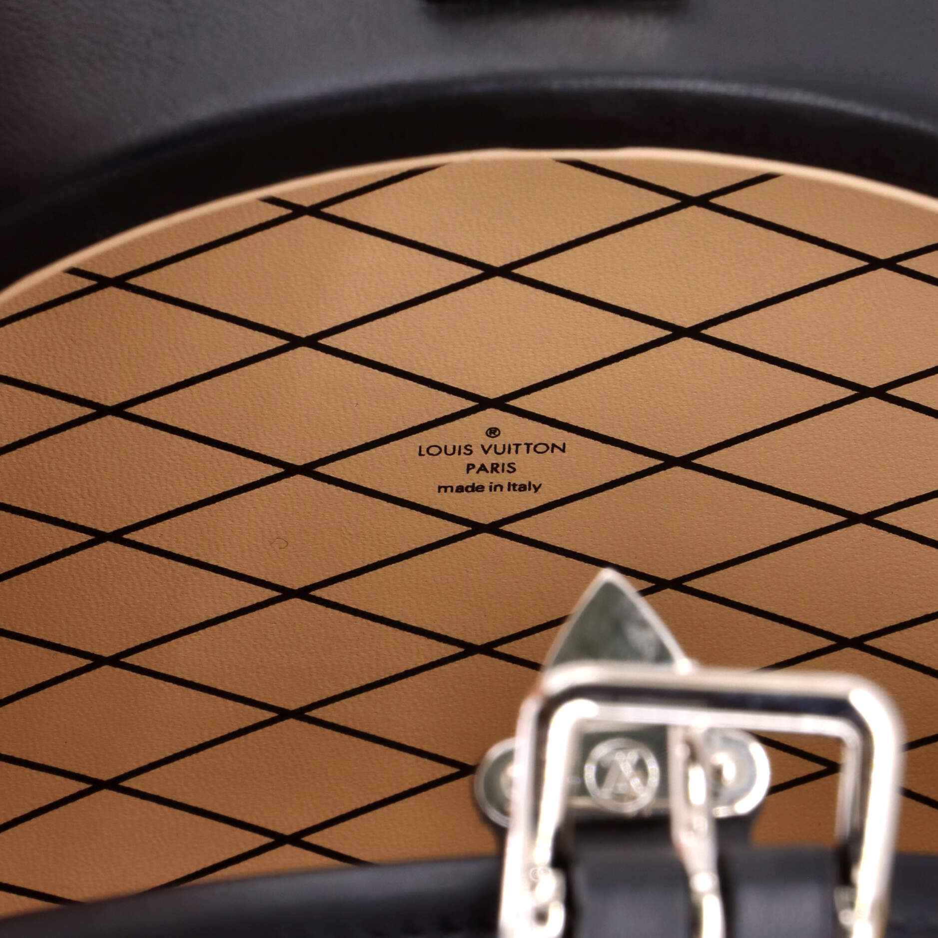 Petite Boite Chapeau Bag Limited Edition Splash Leather