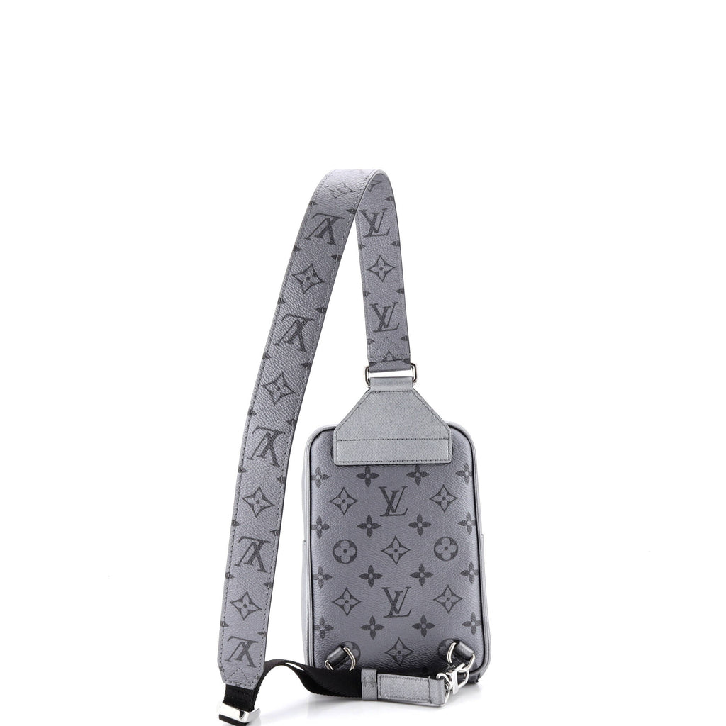 Outdoor Slingbag Monogram Taigarama