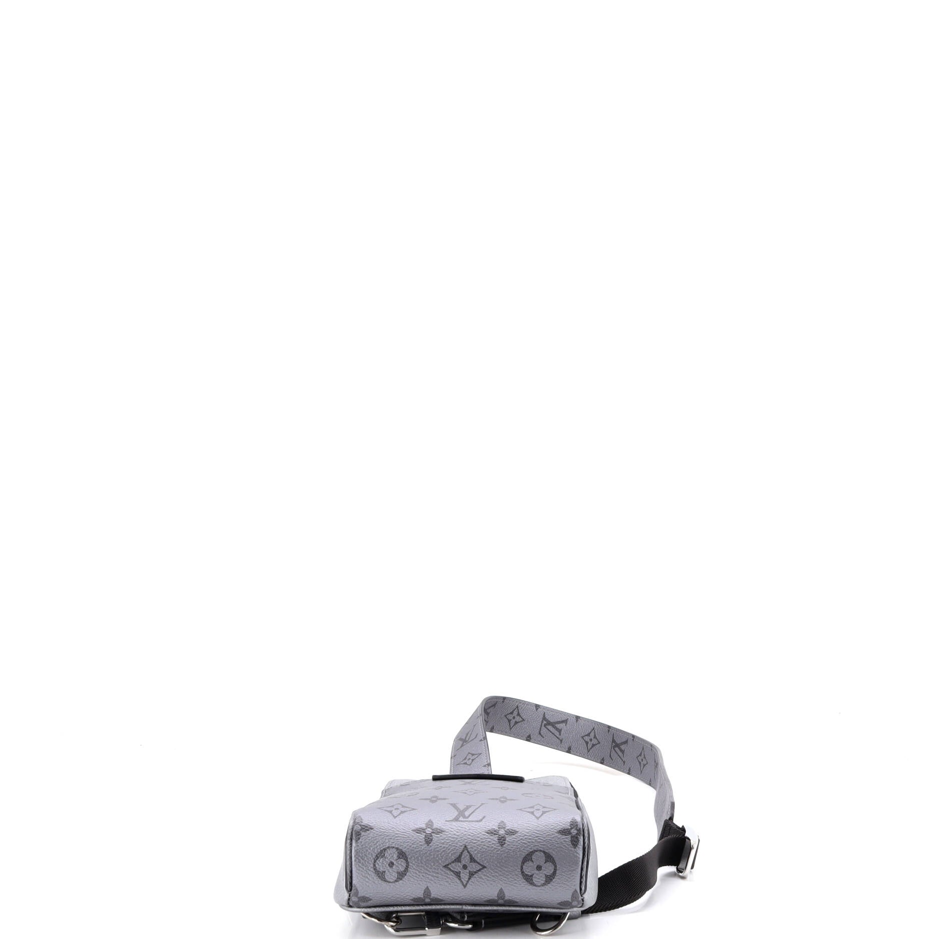 Outdoor Slingbag Monogram Taigarama