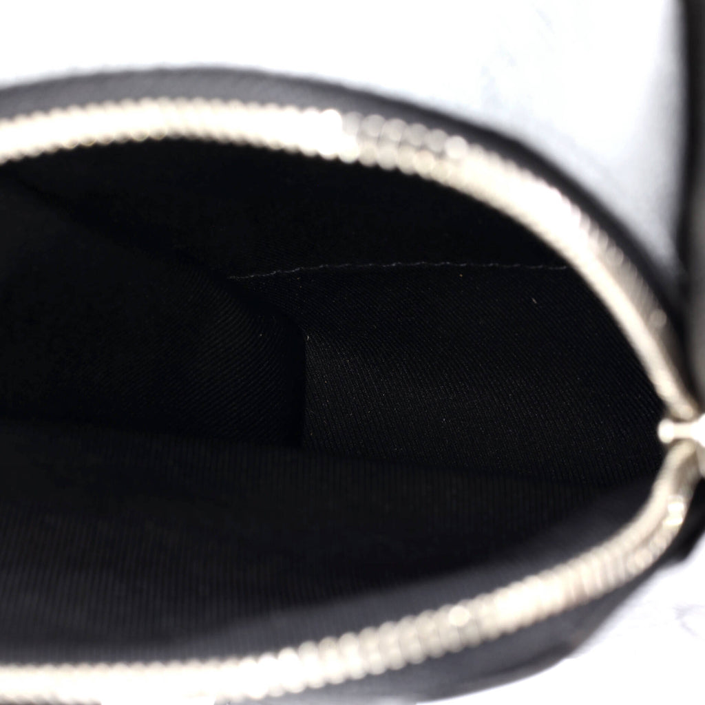 Outdoor Slingbag Monogram Taigarama