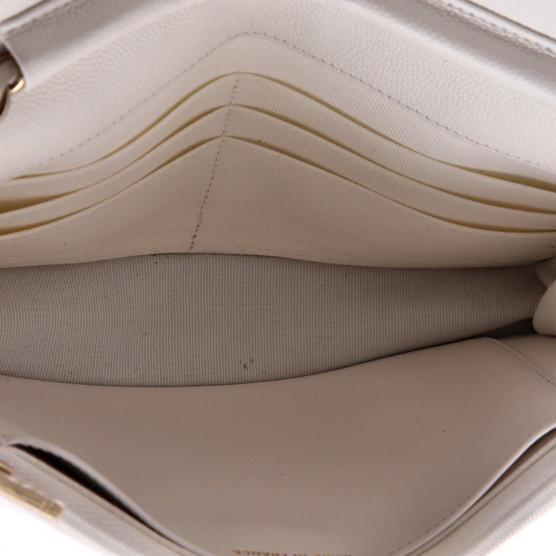 Wallet on Chain Quilted Caviar