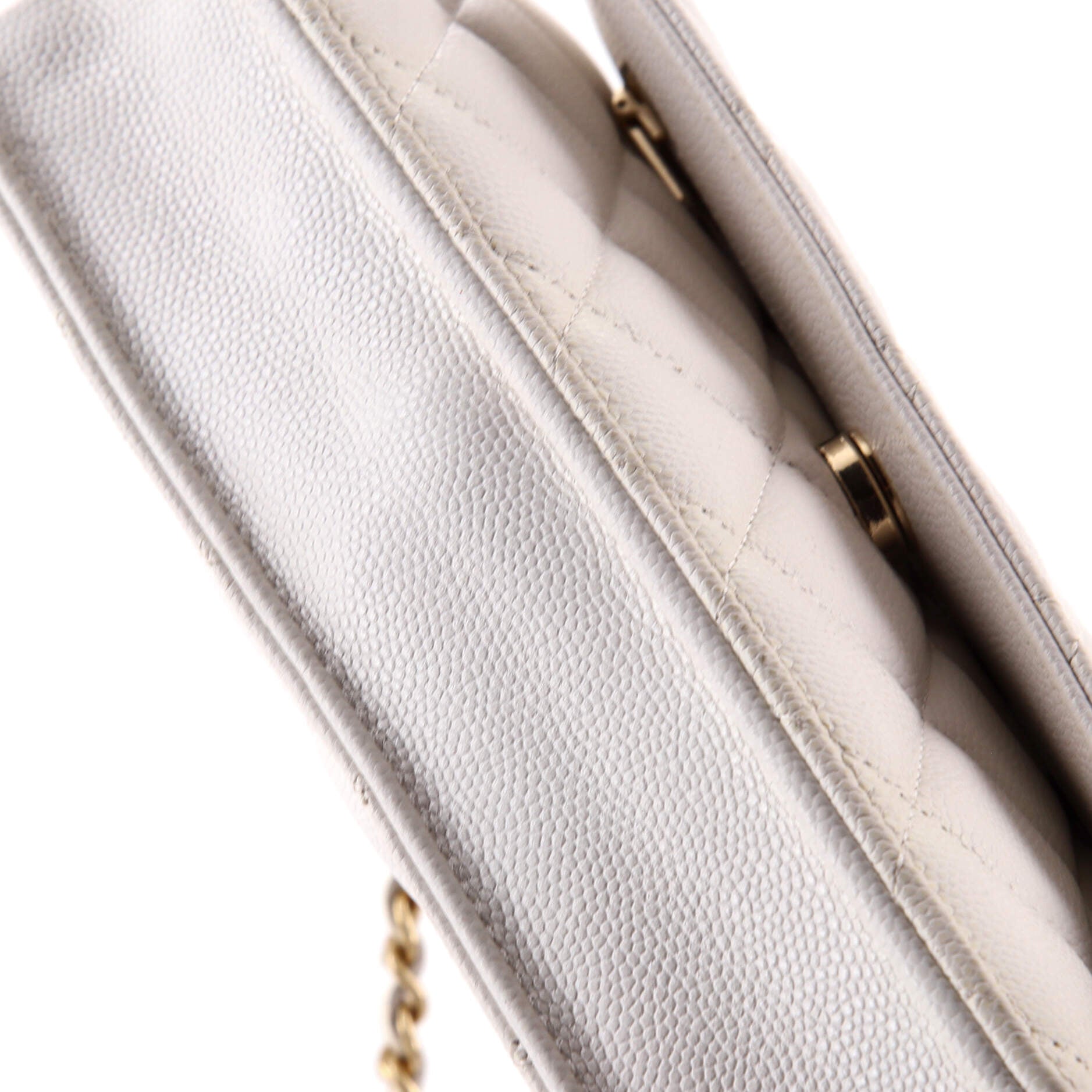 Wallet on Chain Quilted Caviar